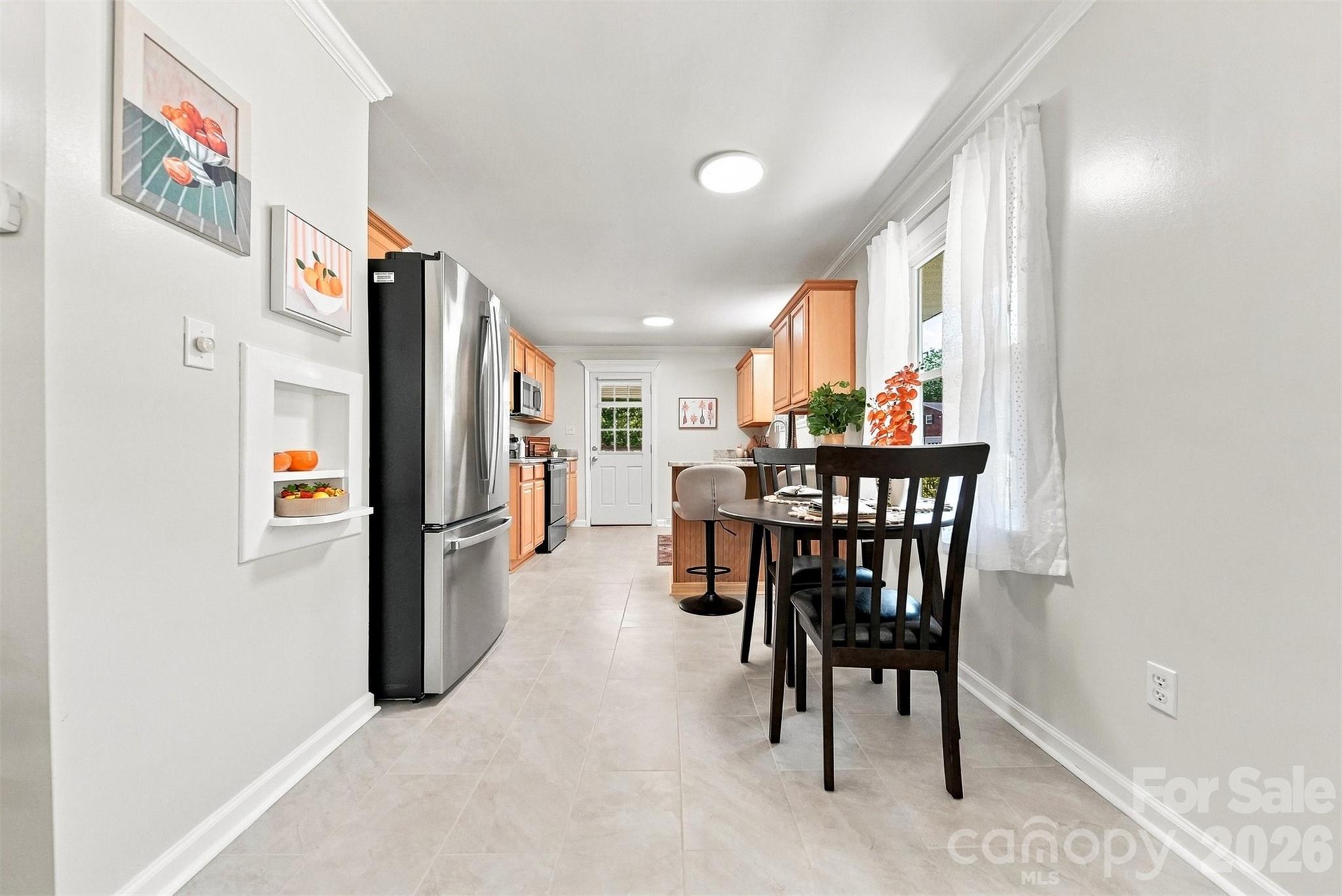 1518 11th Street NW — Hickory