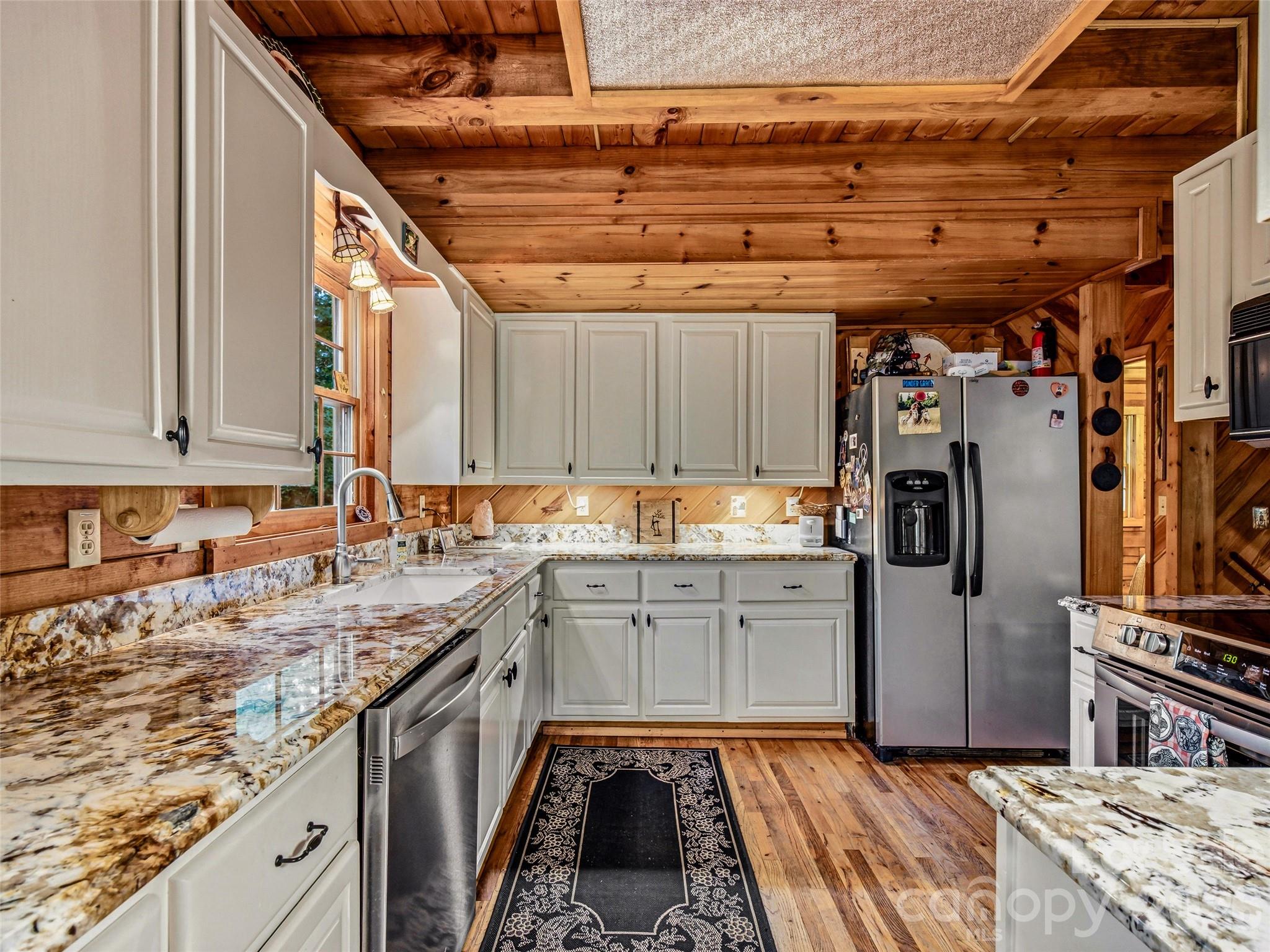 696 Top Of The Mountain Road — Hendersonville