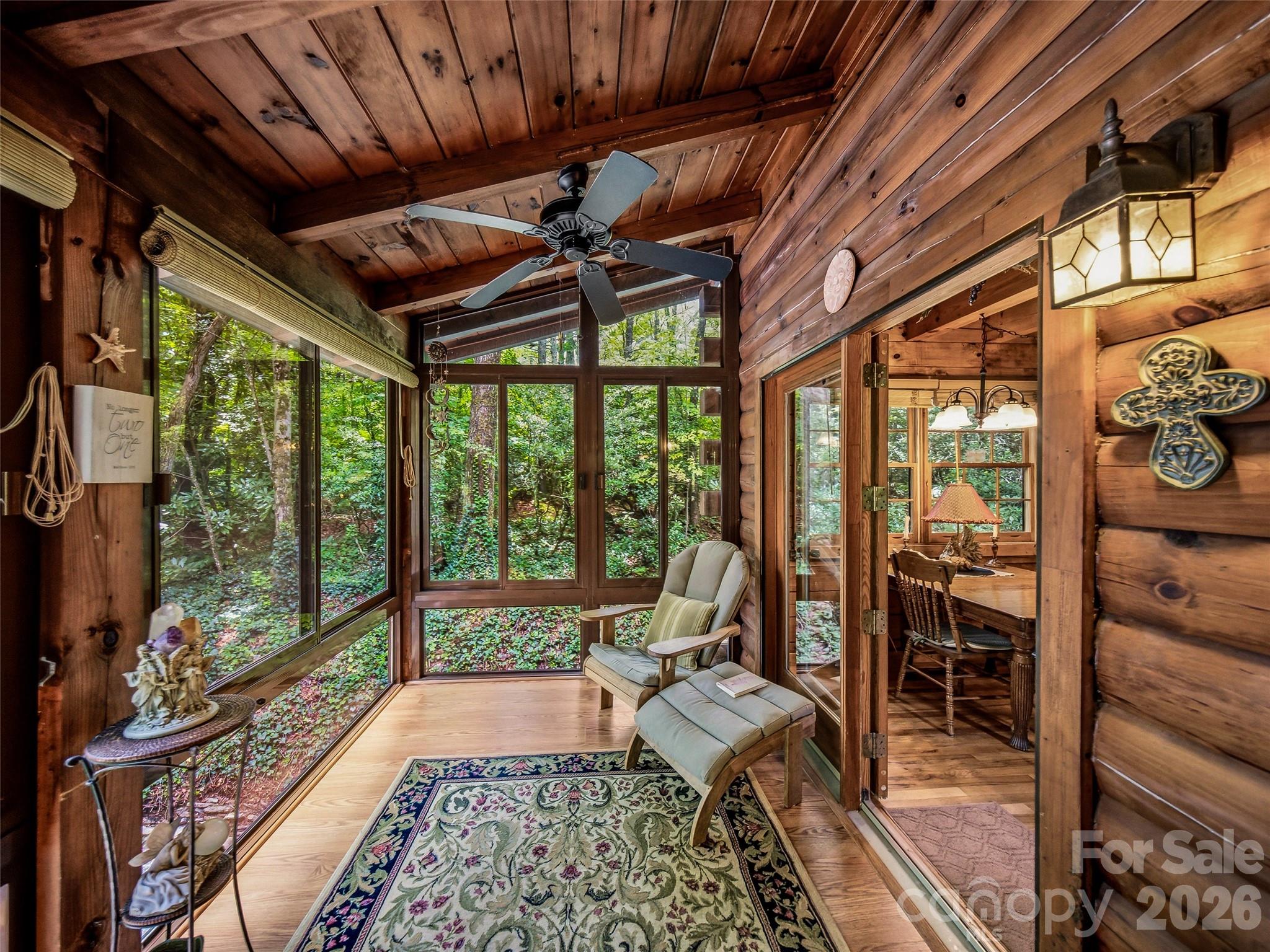696 Top Of The Mountain Road — Hendersonville