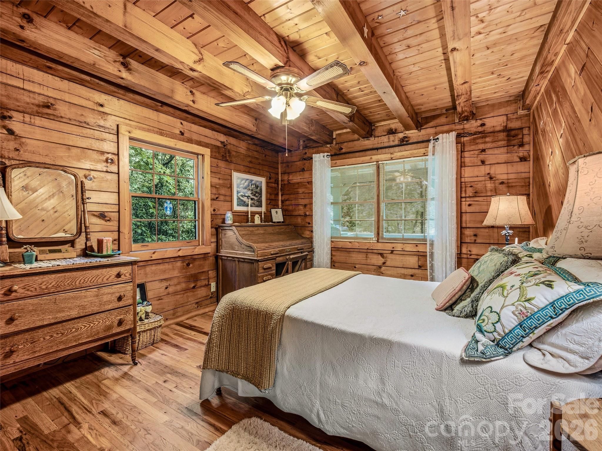 696 Top Of The Mountain Road — Hendersonville