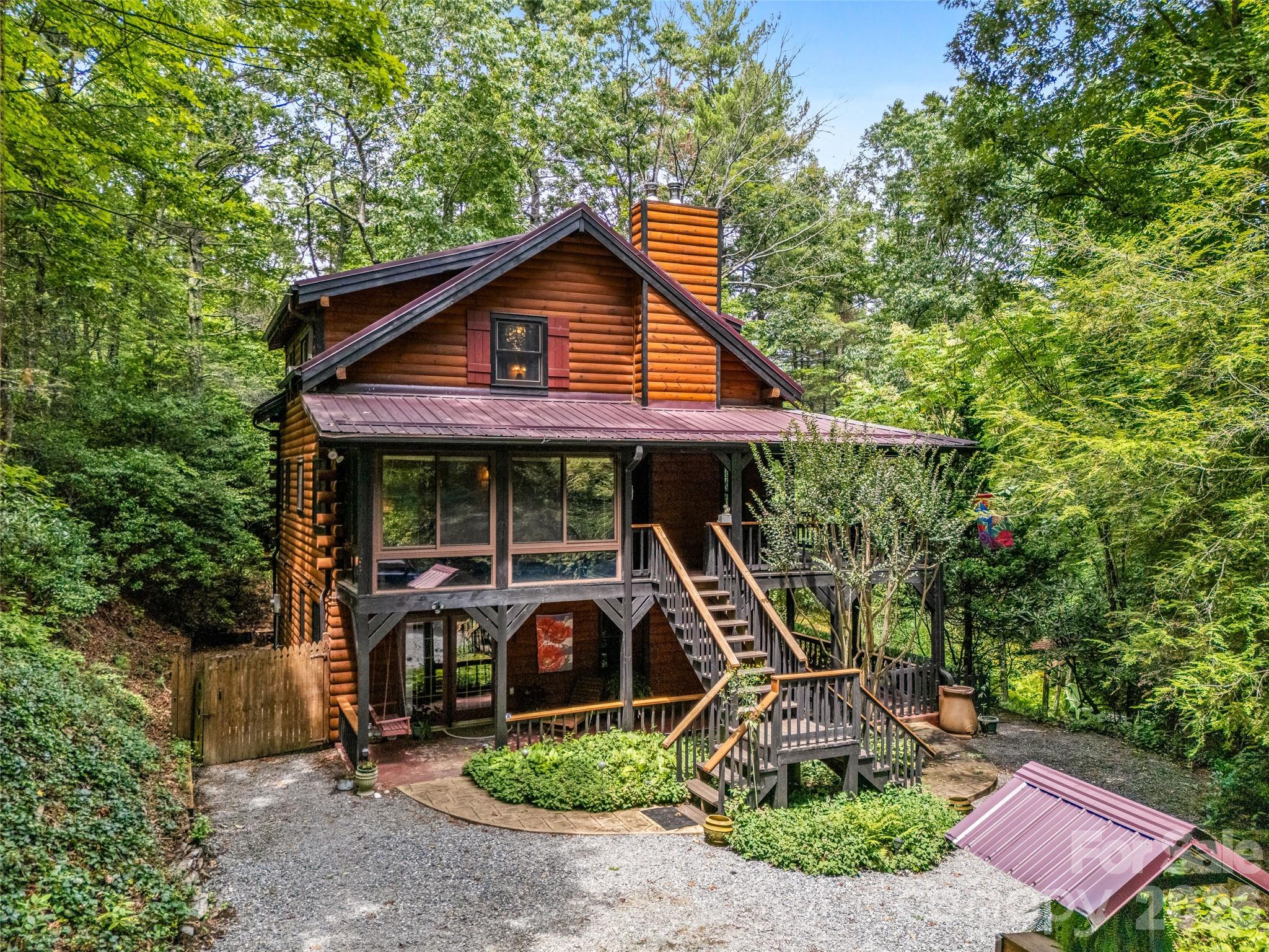 696 Top Of The Mountain Road — Hendersonville