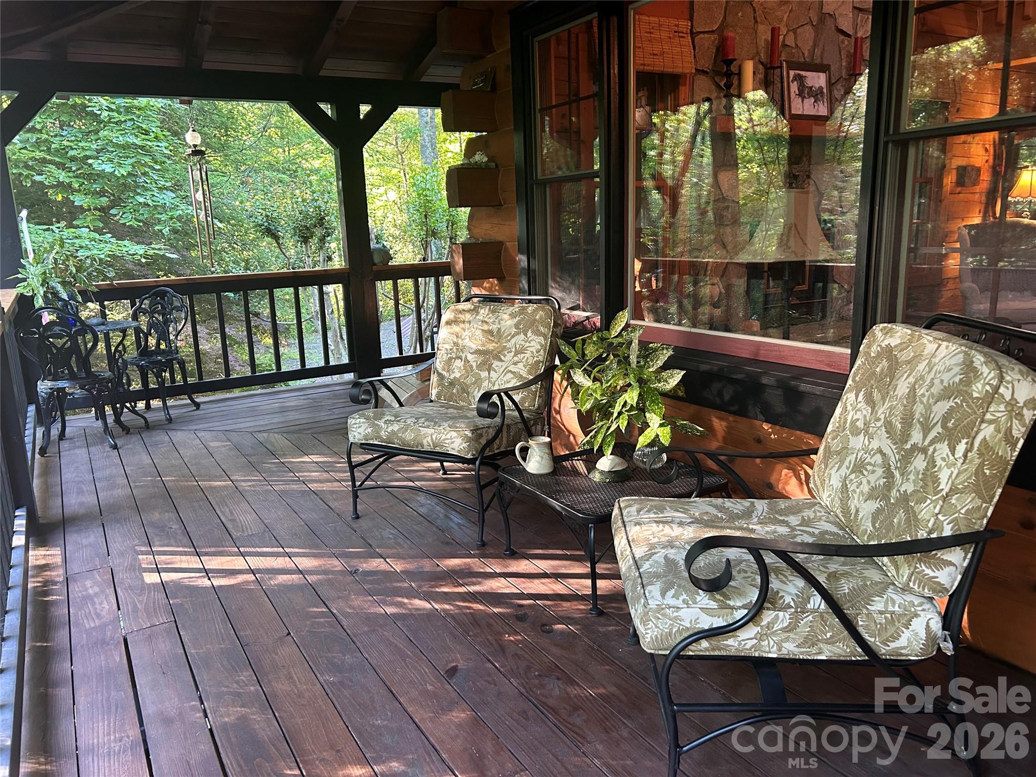 696 Top Of The Mountain Road — Hendersonville