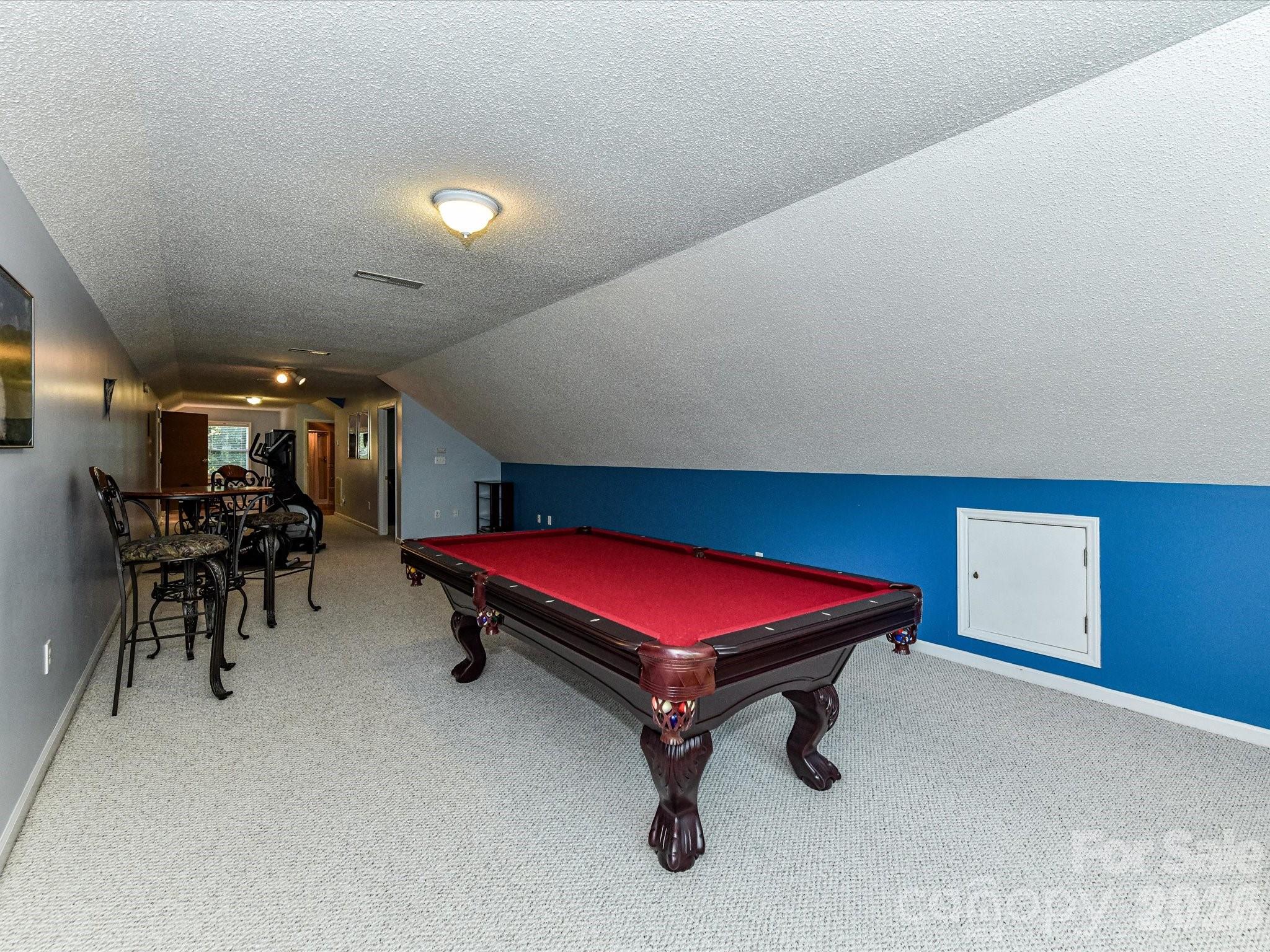 8227 Laurel Oak Court — Harrisburg