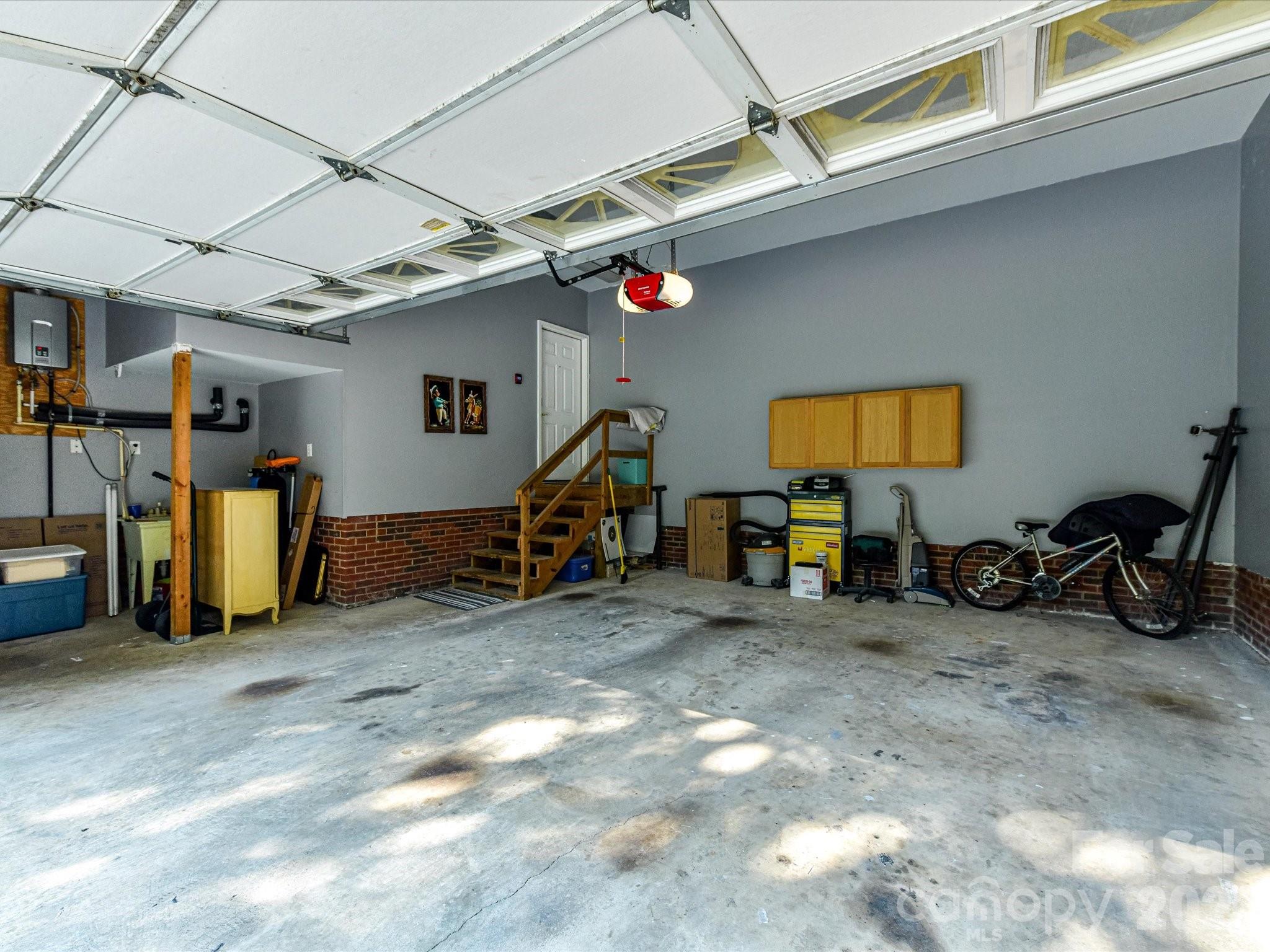 8227 Laurel Oak Court — Harrisburg