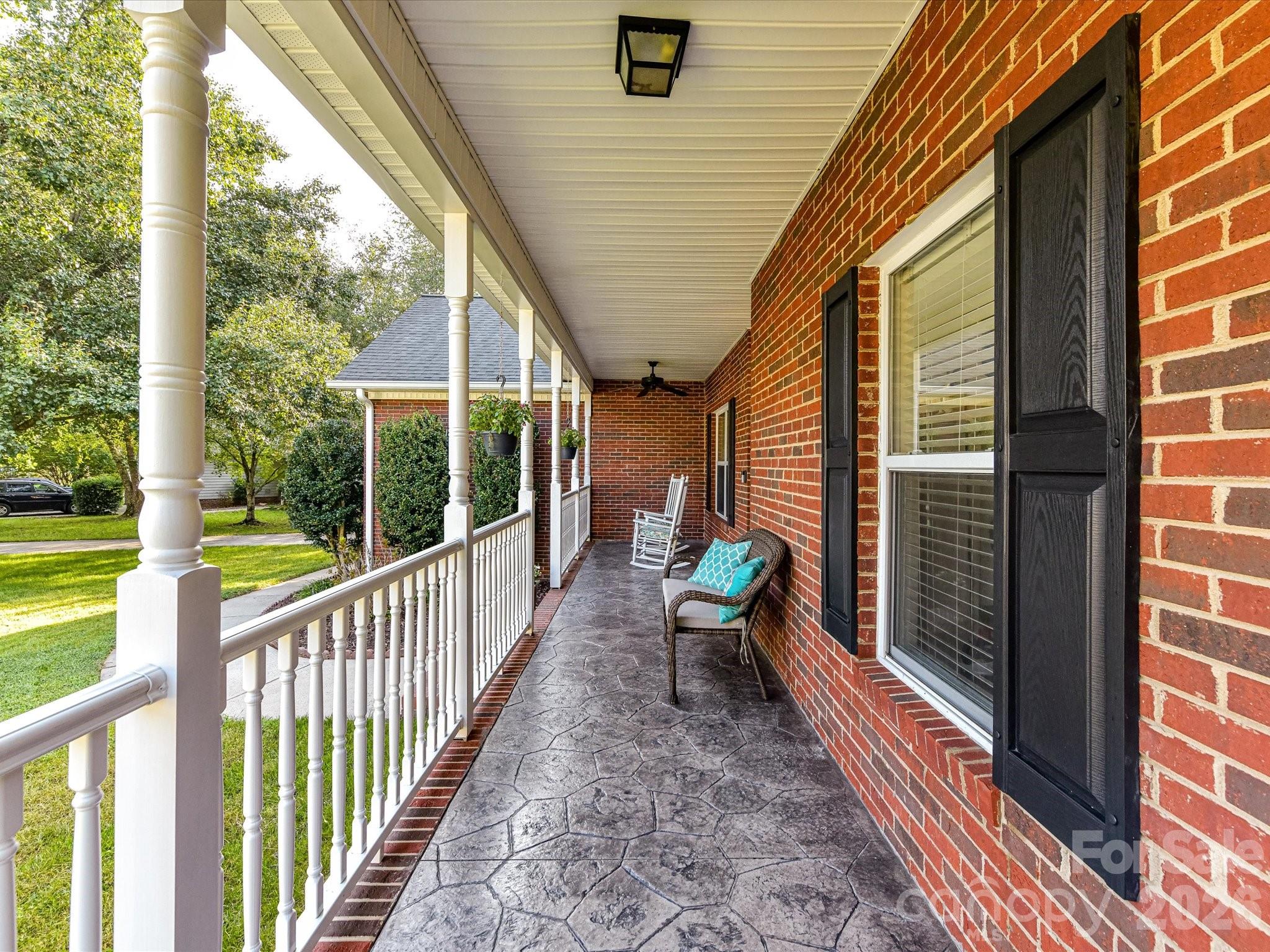8227 Laurel Oak Court — Harrisburg