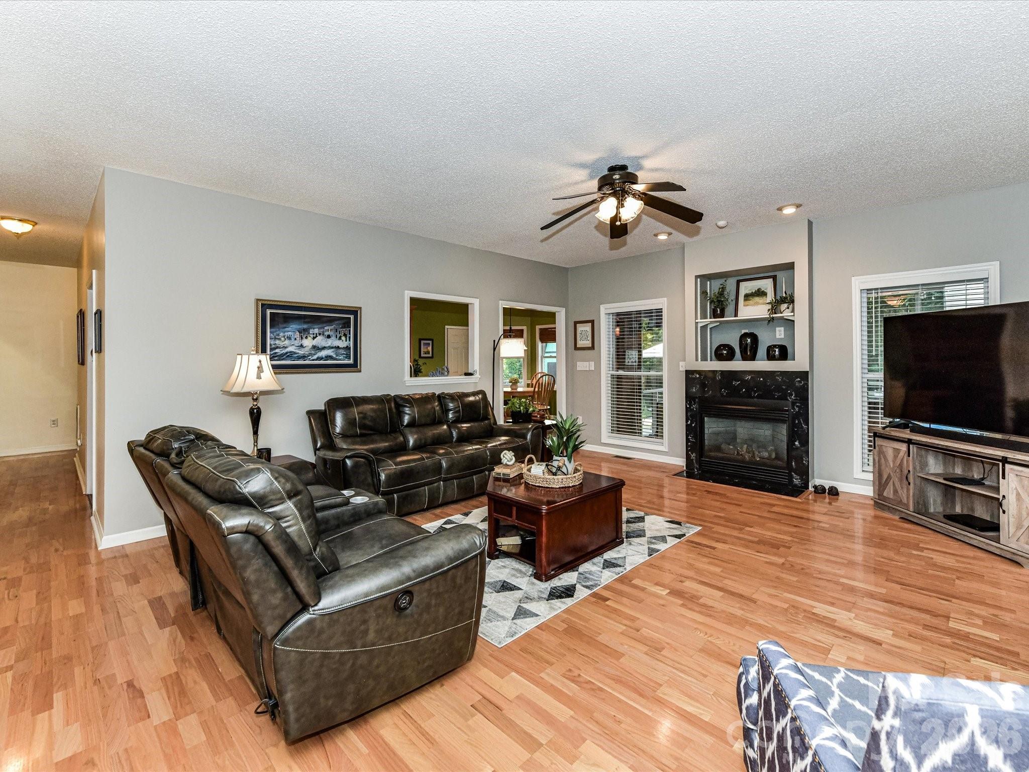 8227 Laurel Oak Court — Harrisburg