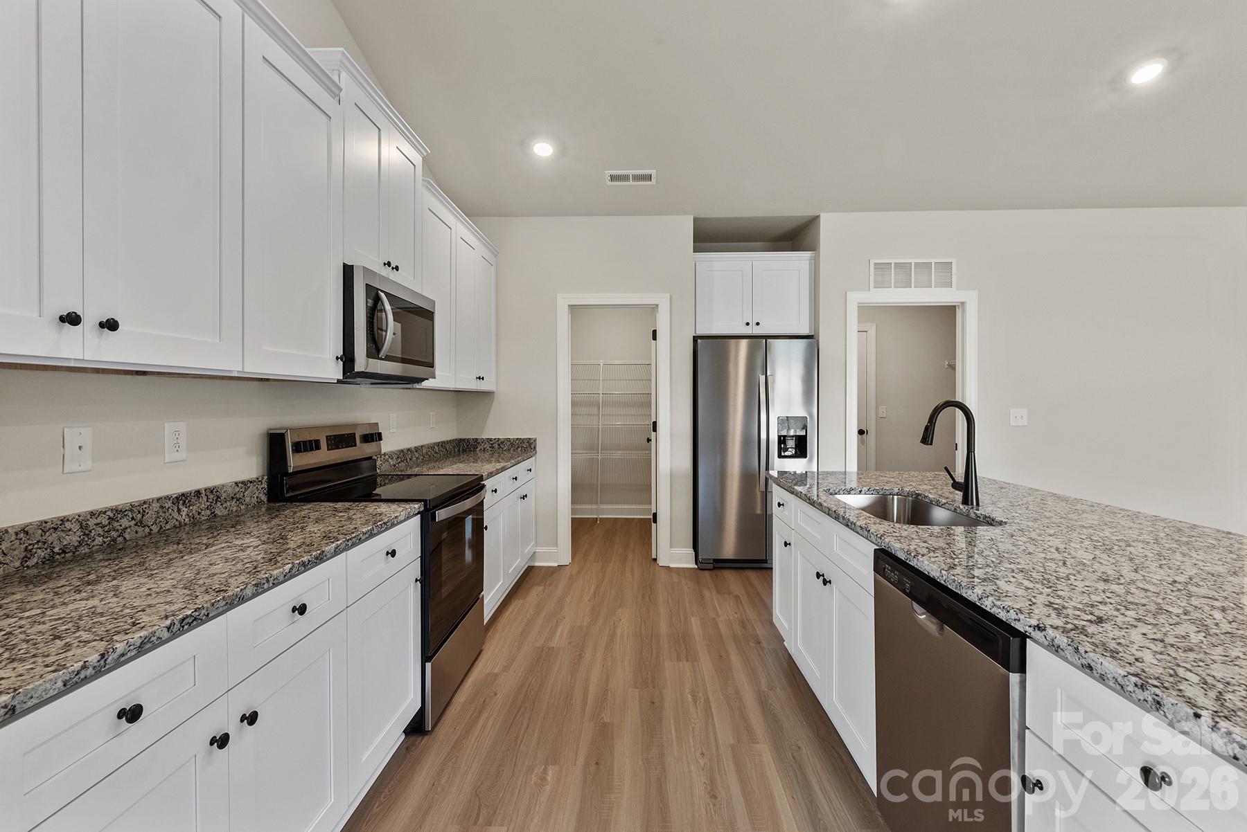8114 Cravat Court — Charlotte