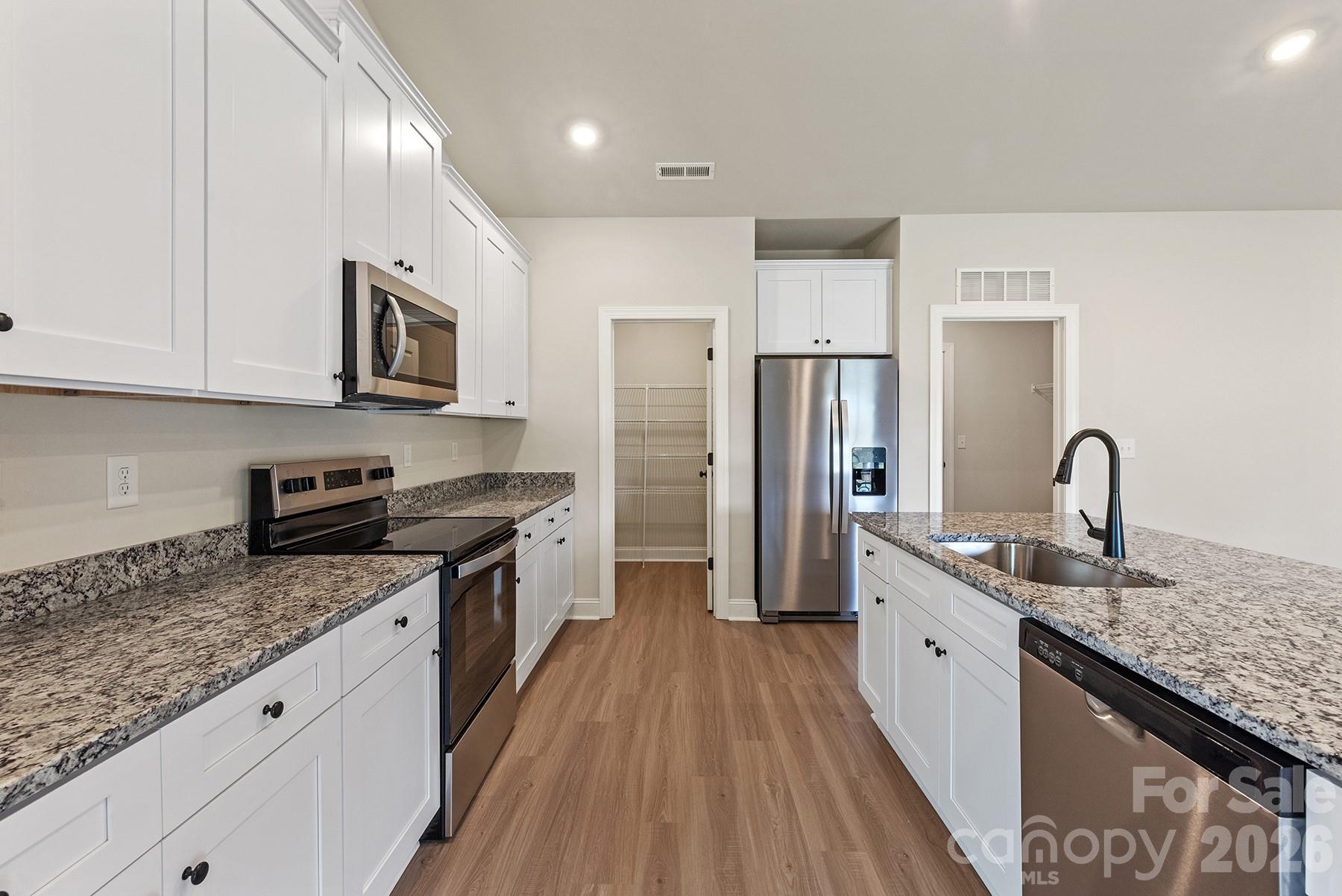 8114 Cravat Court — Charlotte