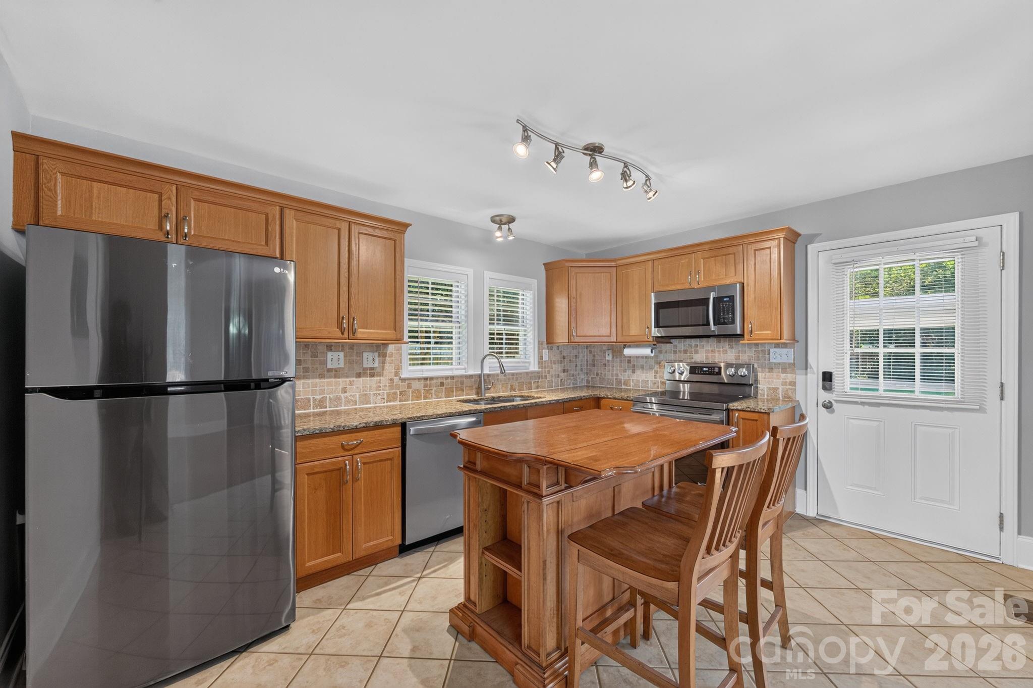 1323 Carolyn Drive — Charlotte