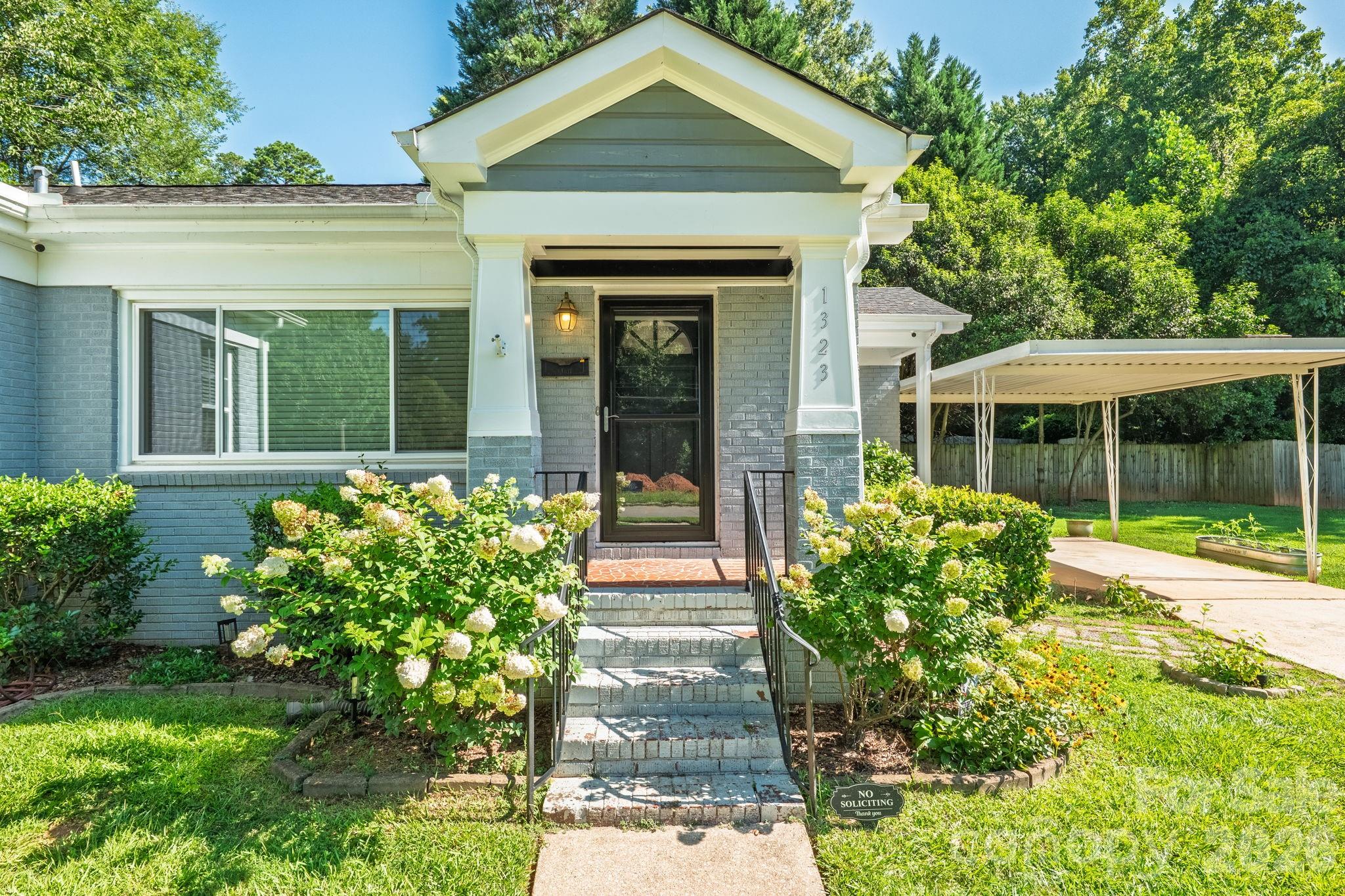 1323 Carolyn Drive — Charlotte