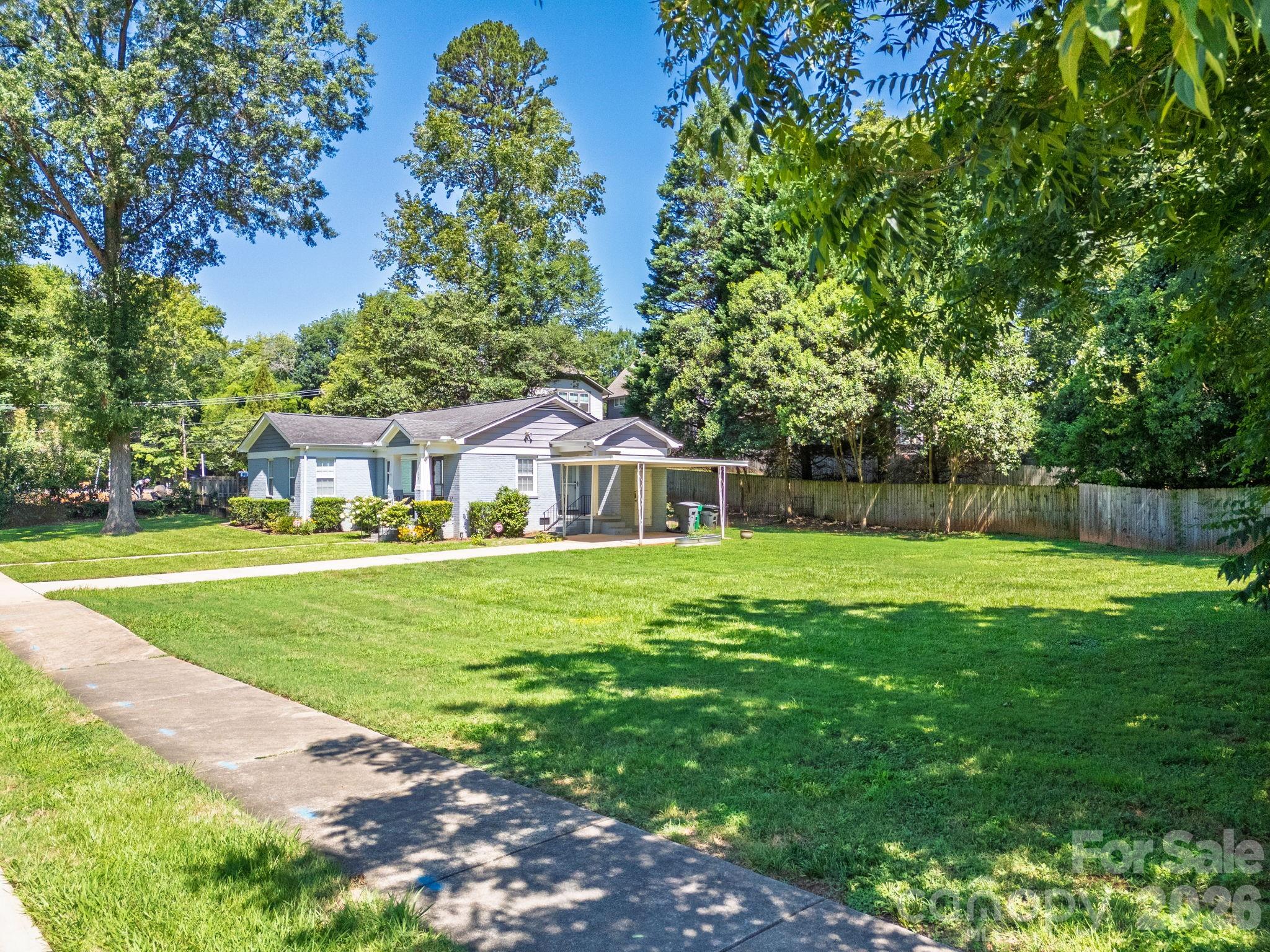 1323 Carolyn Drive — Charlotte
