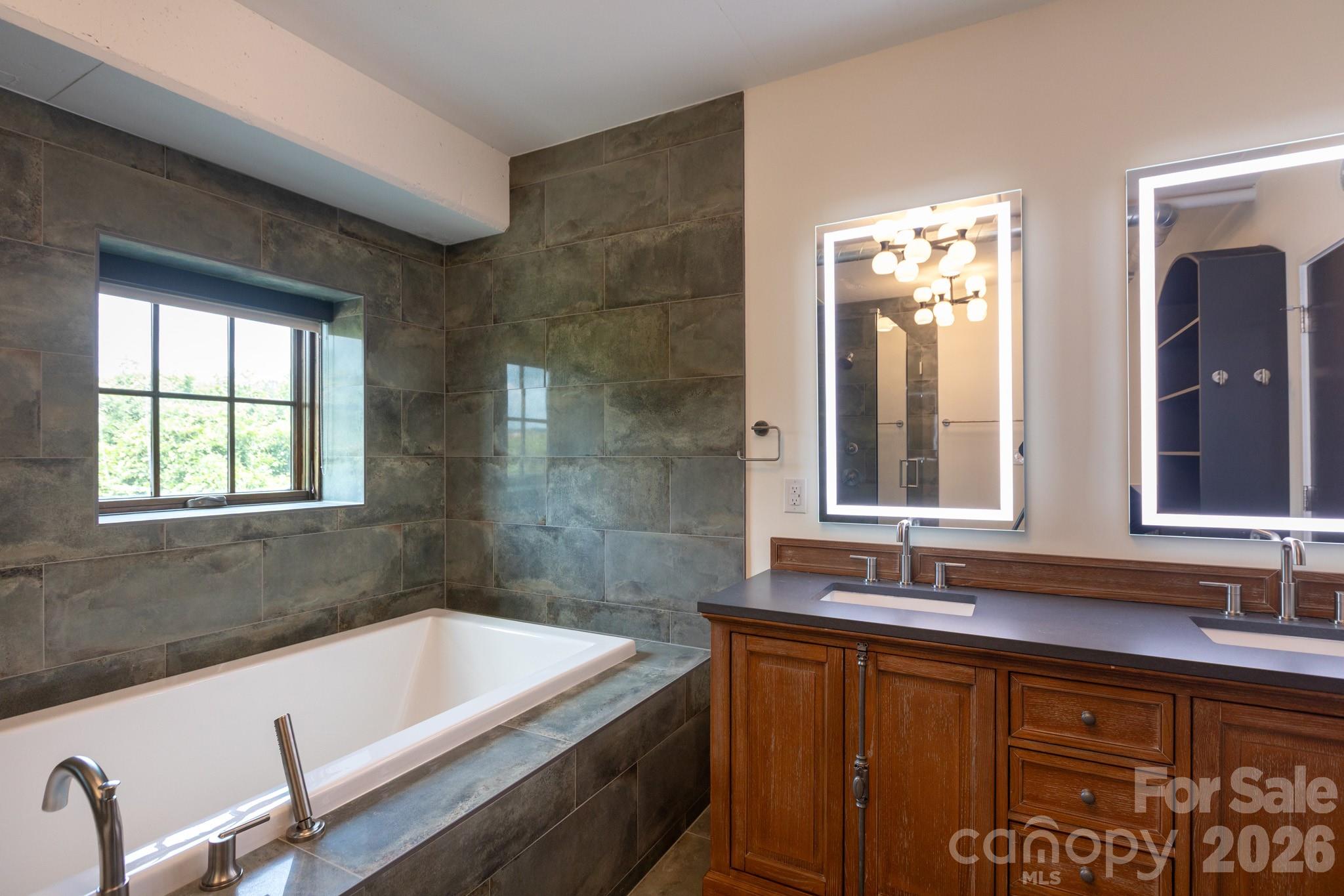 715 N Graham Street #201 — Charlotte