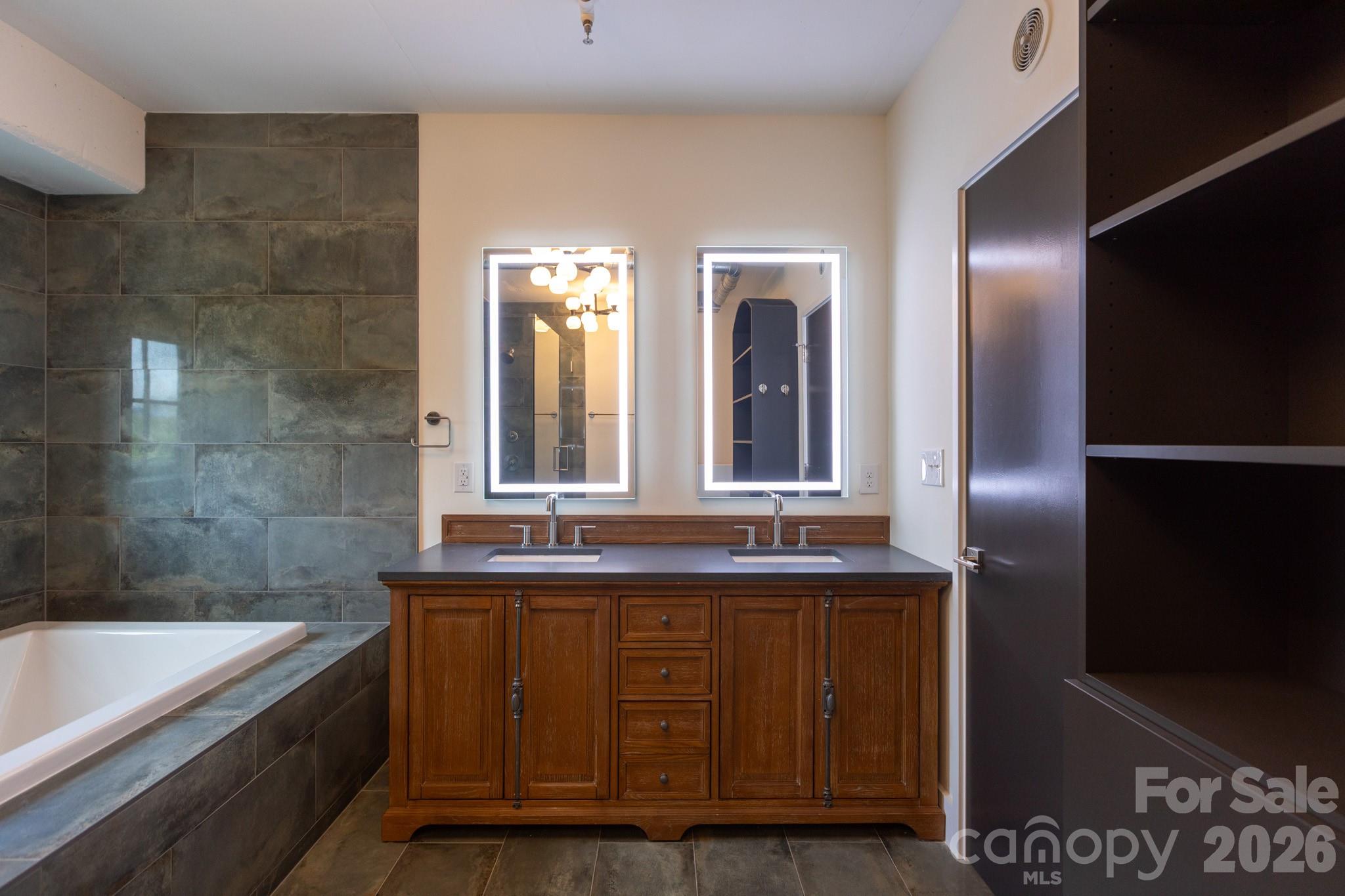 715 N Graham Street #201 — Charlotte