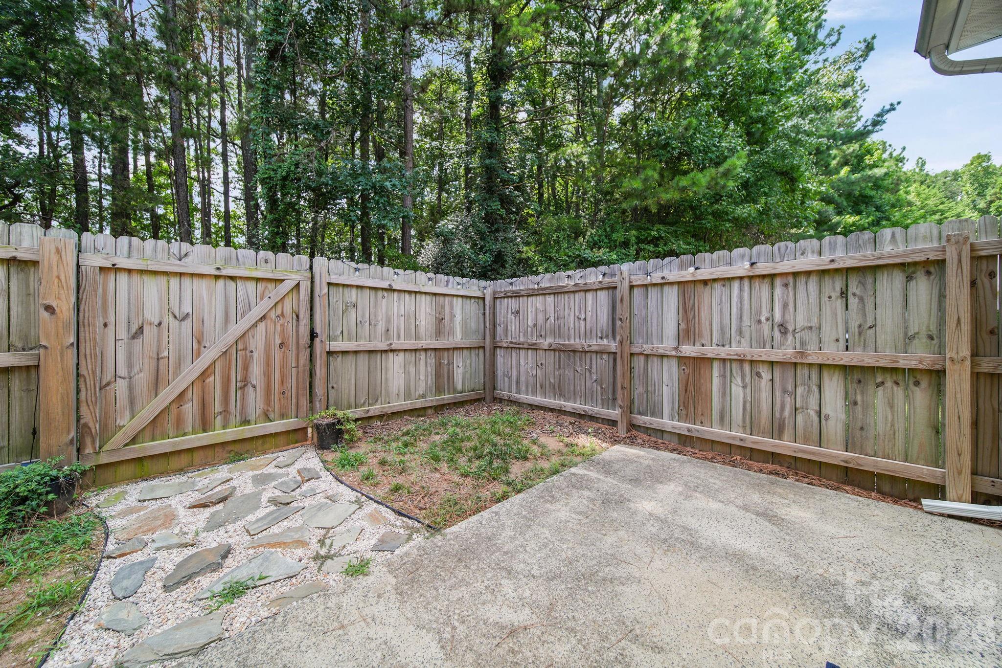 9720 Mattforest Circle — Charlotte
