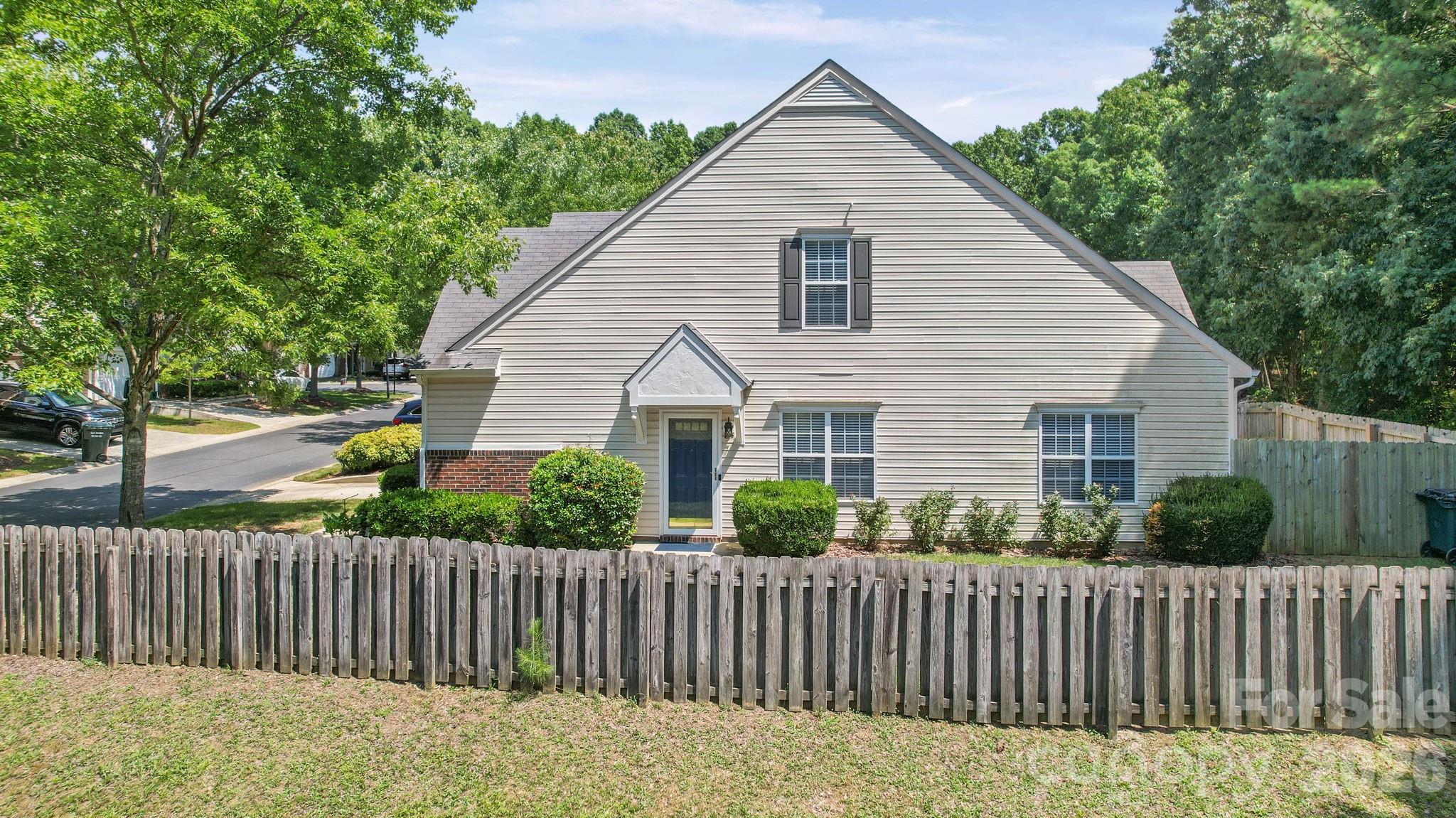 9720 Mattforest Circle — Charlotte