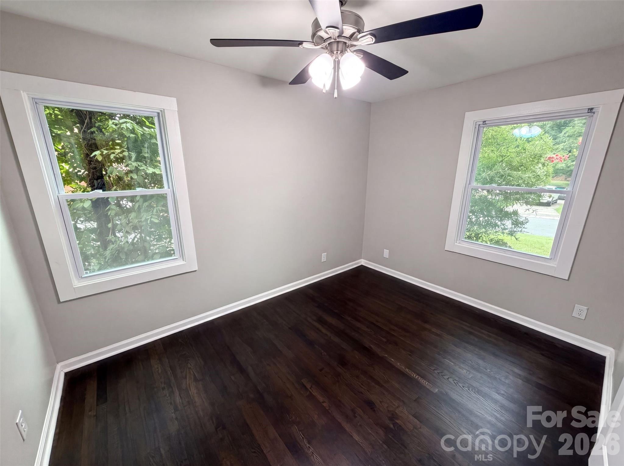 528 Kentbrook Drive — Charlotte