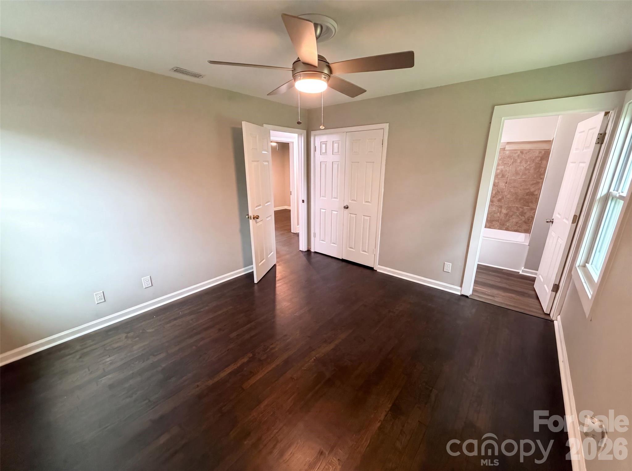 528 Kentbrook Drive — Charlotte
