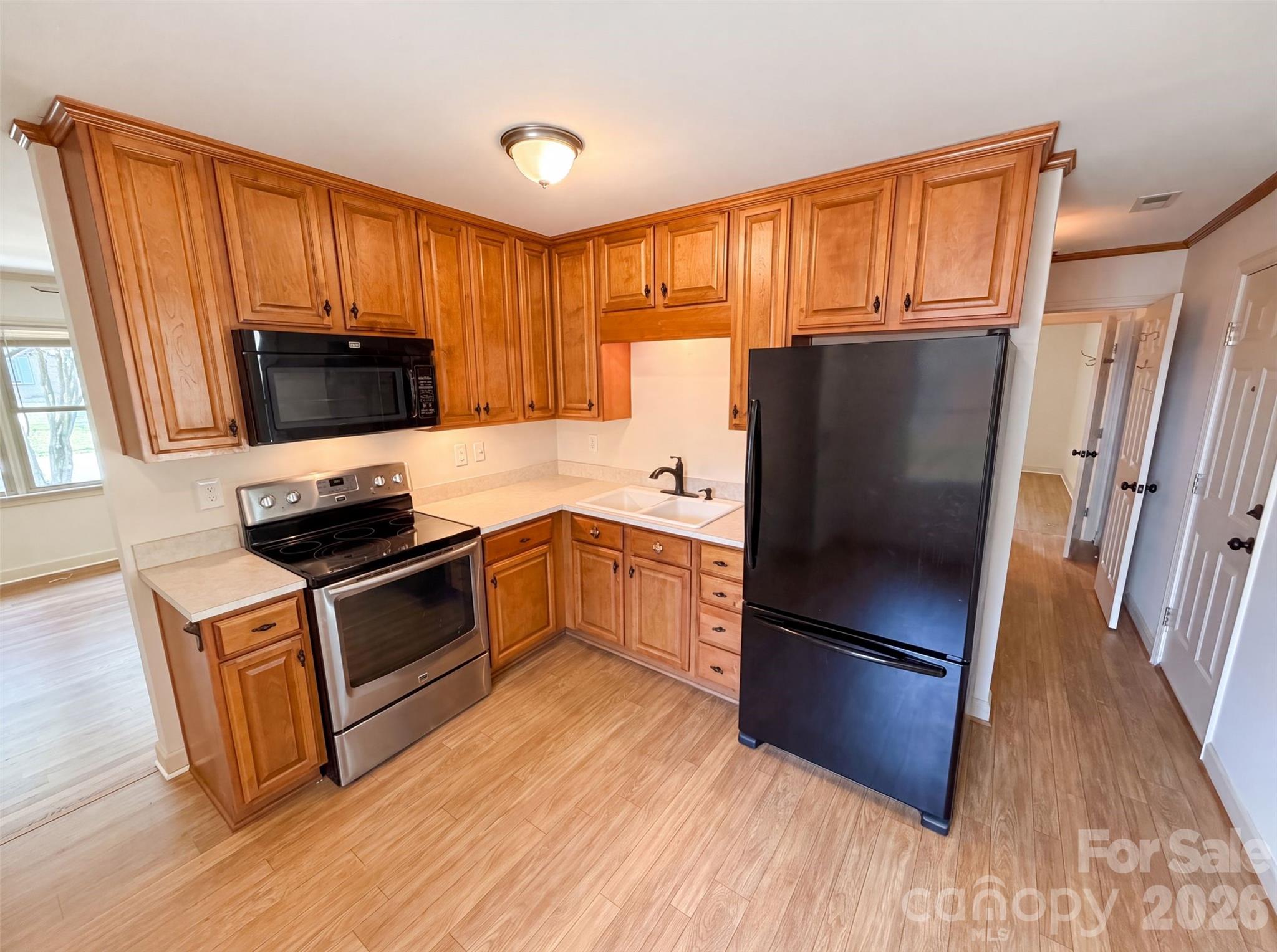 713 Ridgedale Court — Charlotte