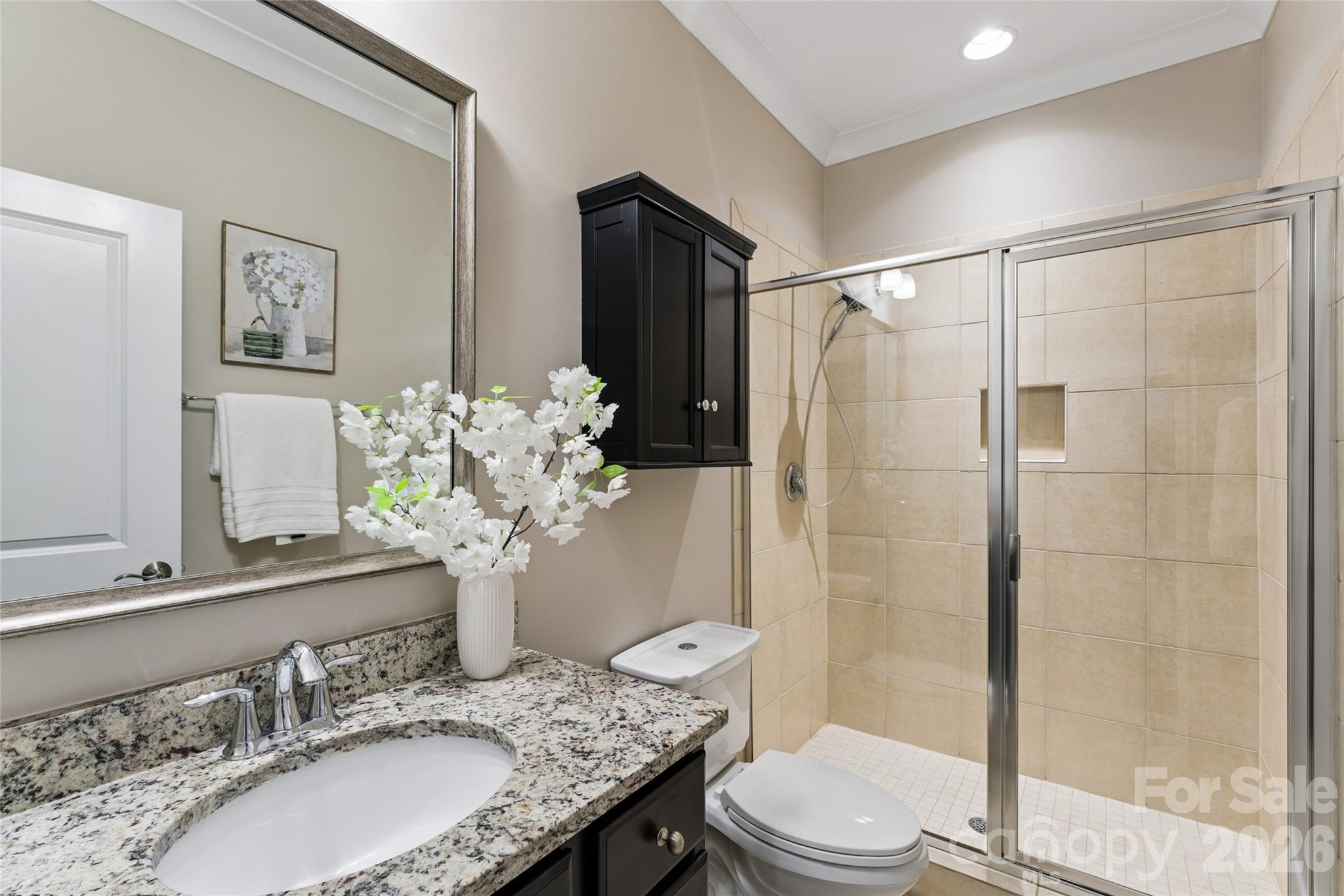 10177 Lakeshore Drive — Lancaster