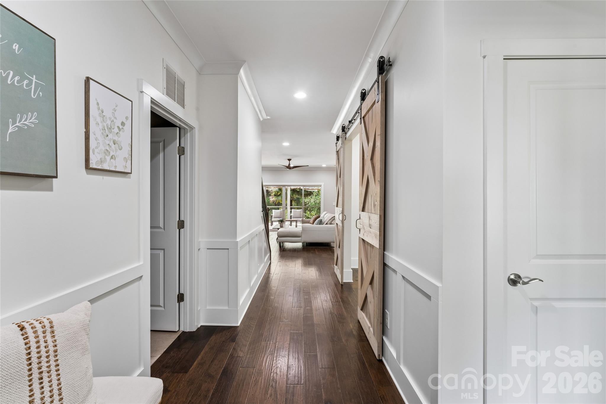 10177 Lakeshore Drive — Lancaster