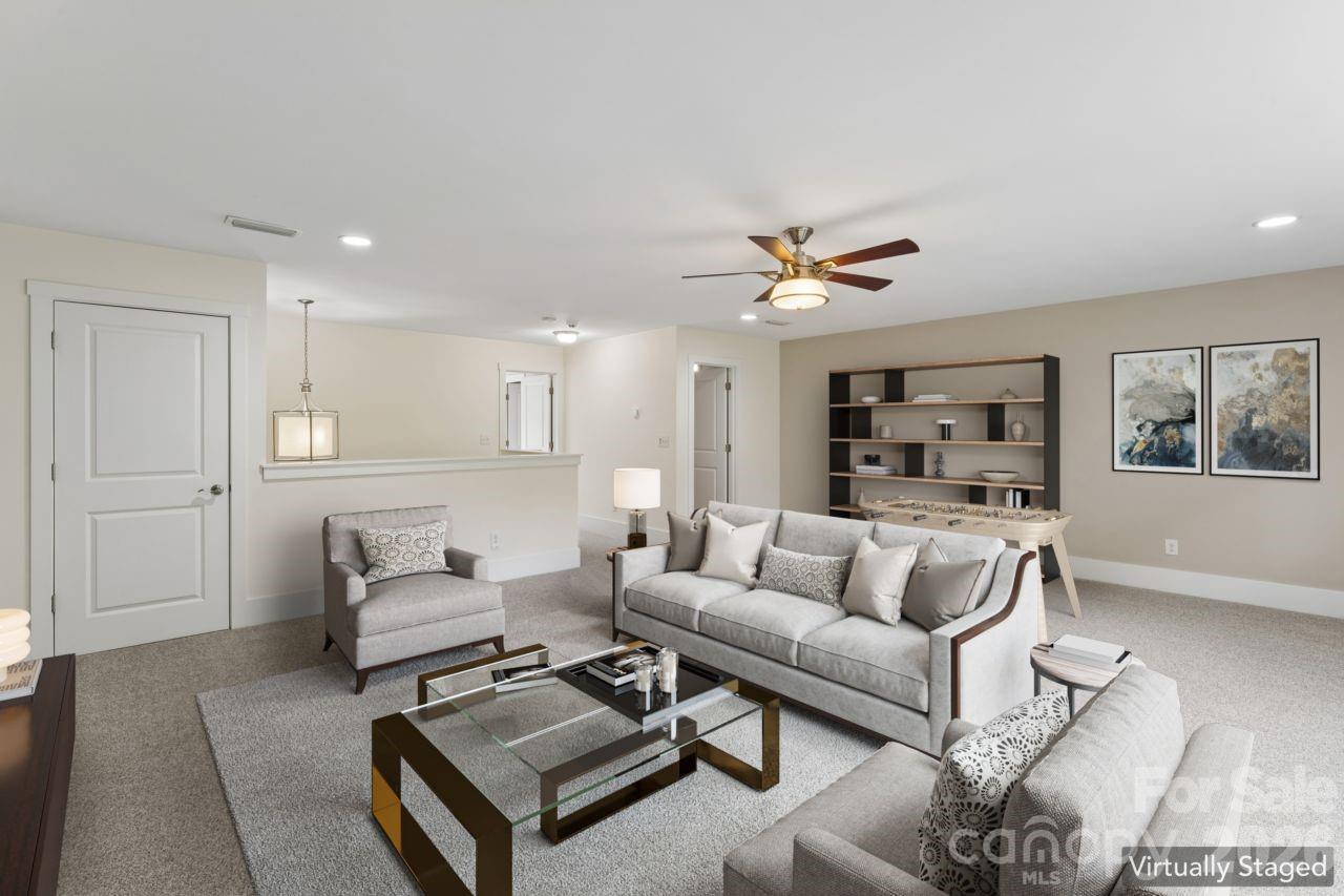 10177 Lakeshore Drive — Lancaster