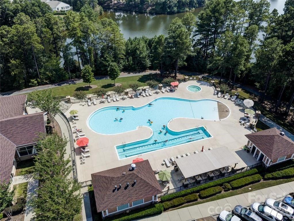 7410 Carolina Jessamine Court — Fort Mill