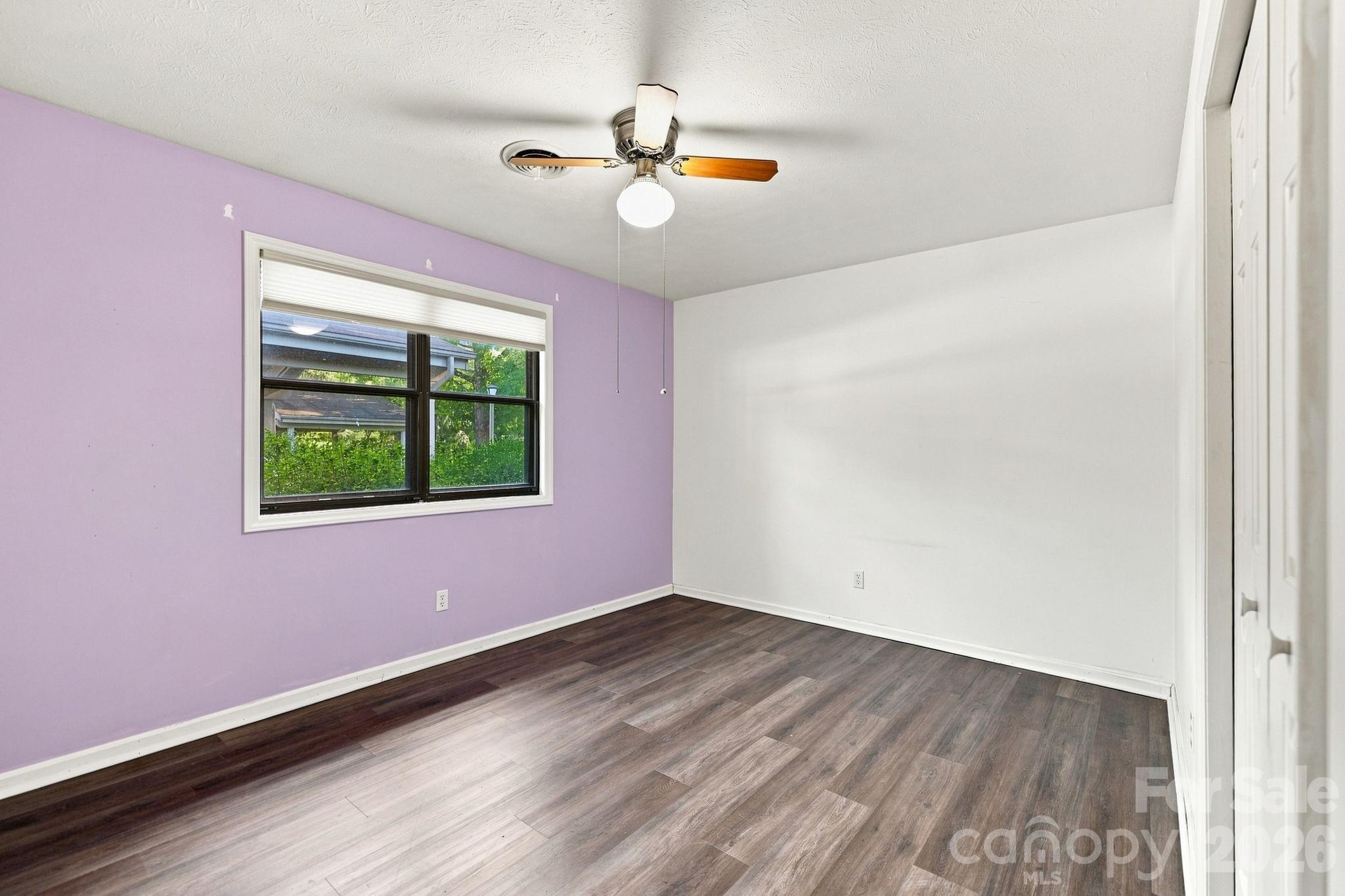 703 Farmington Circle — Hendersonville