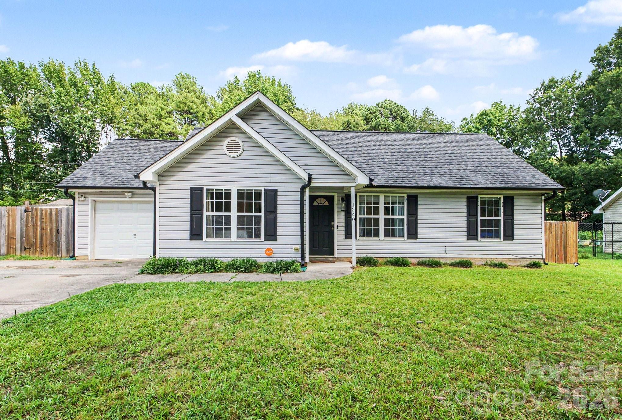 1240 Log Cabin Road — Charlotte
