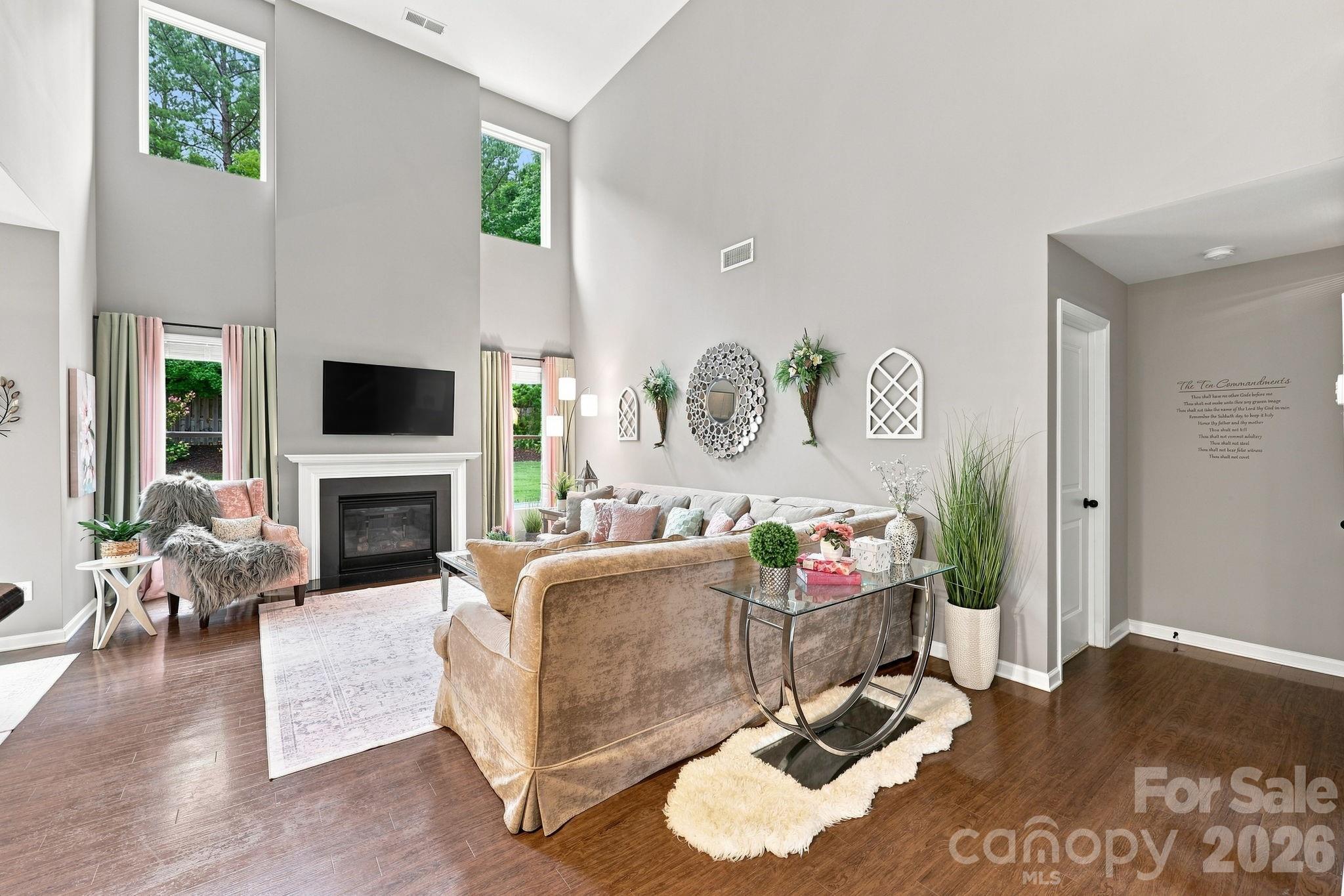608 Augustus Lane — Mount Holly