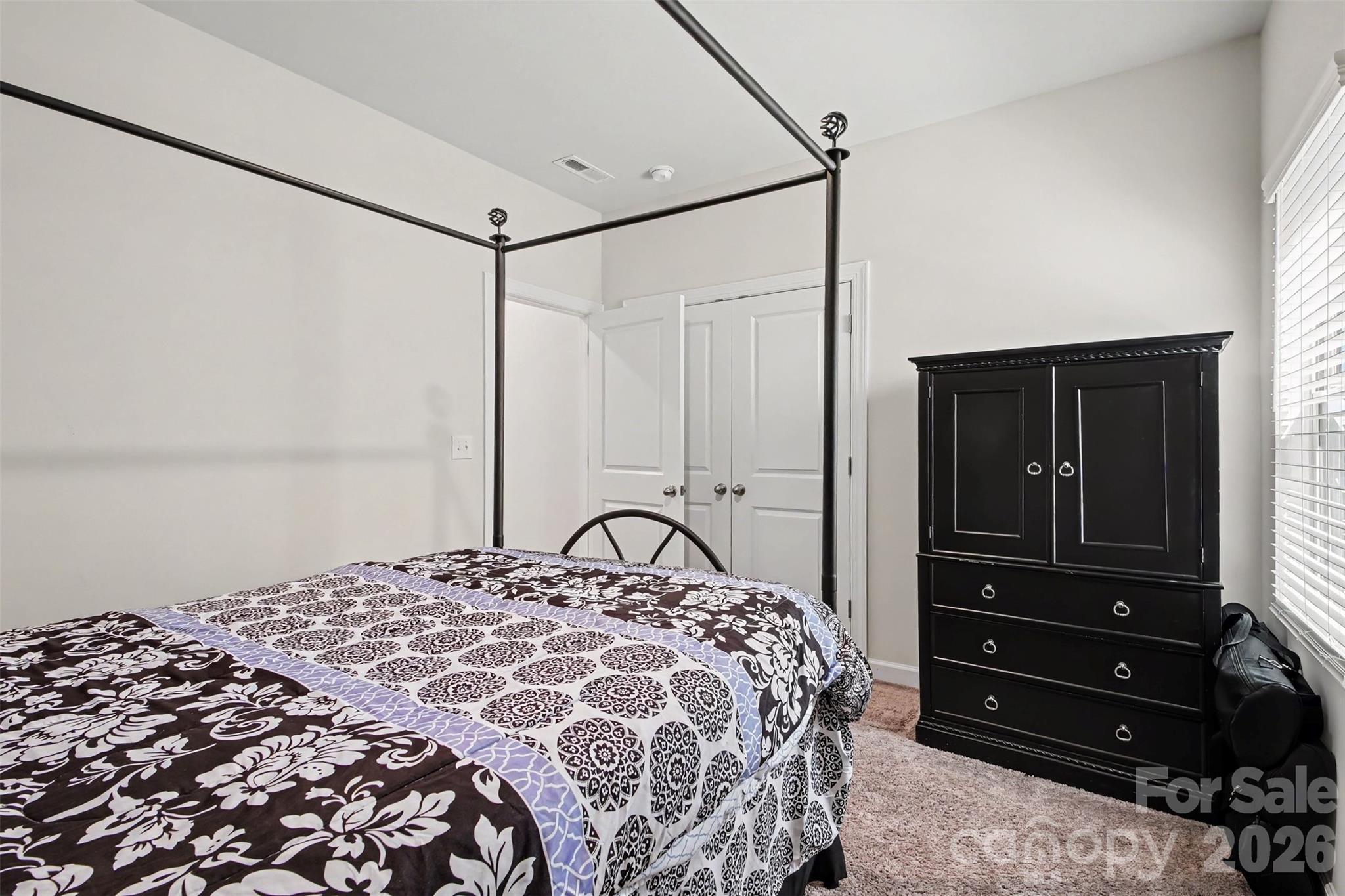 11822 Midnight Way — Huntersville