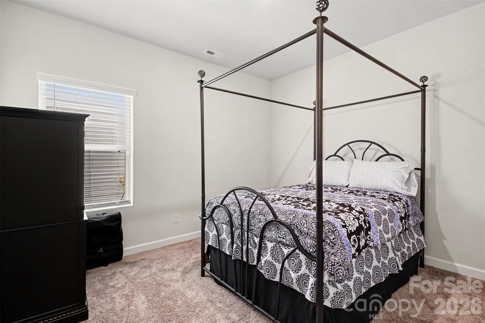 11822 Midnight Way — Huntersville