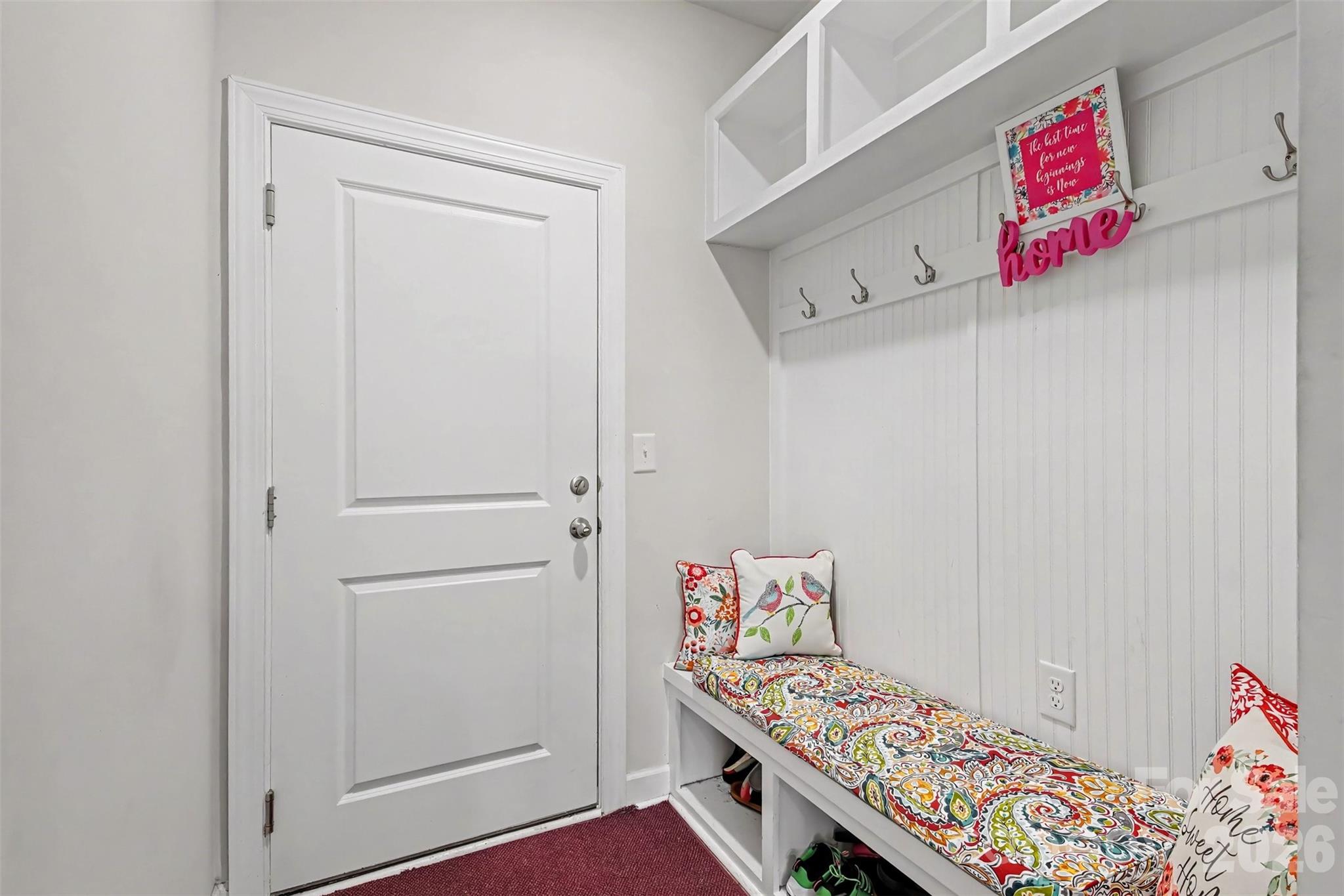 11822 Midnight Way — Huntersville