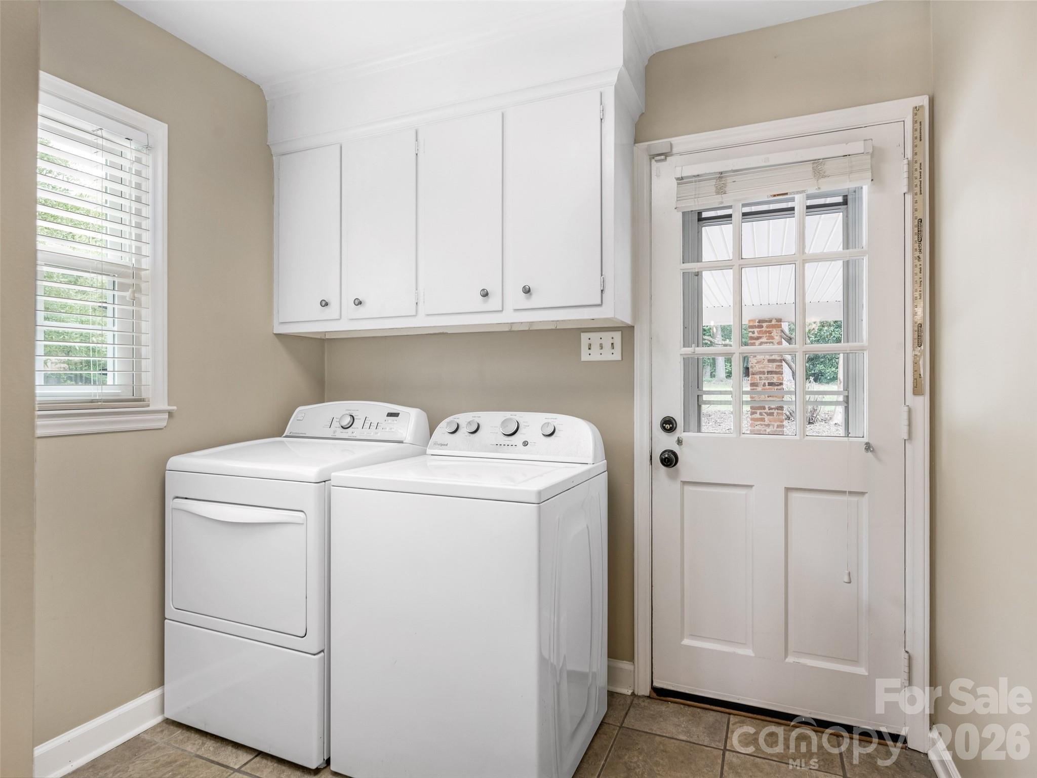 4313 Crossgate Road — Charlotte