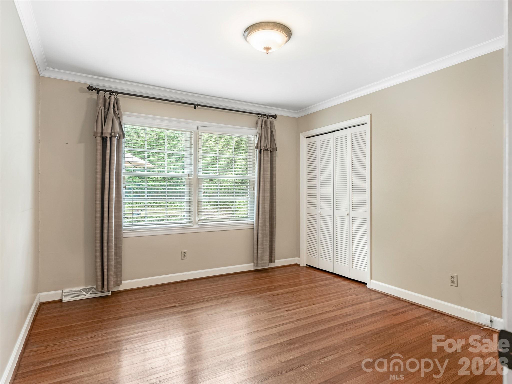4313 Crossgate Road — Charlotte