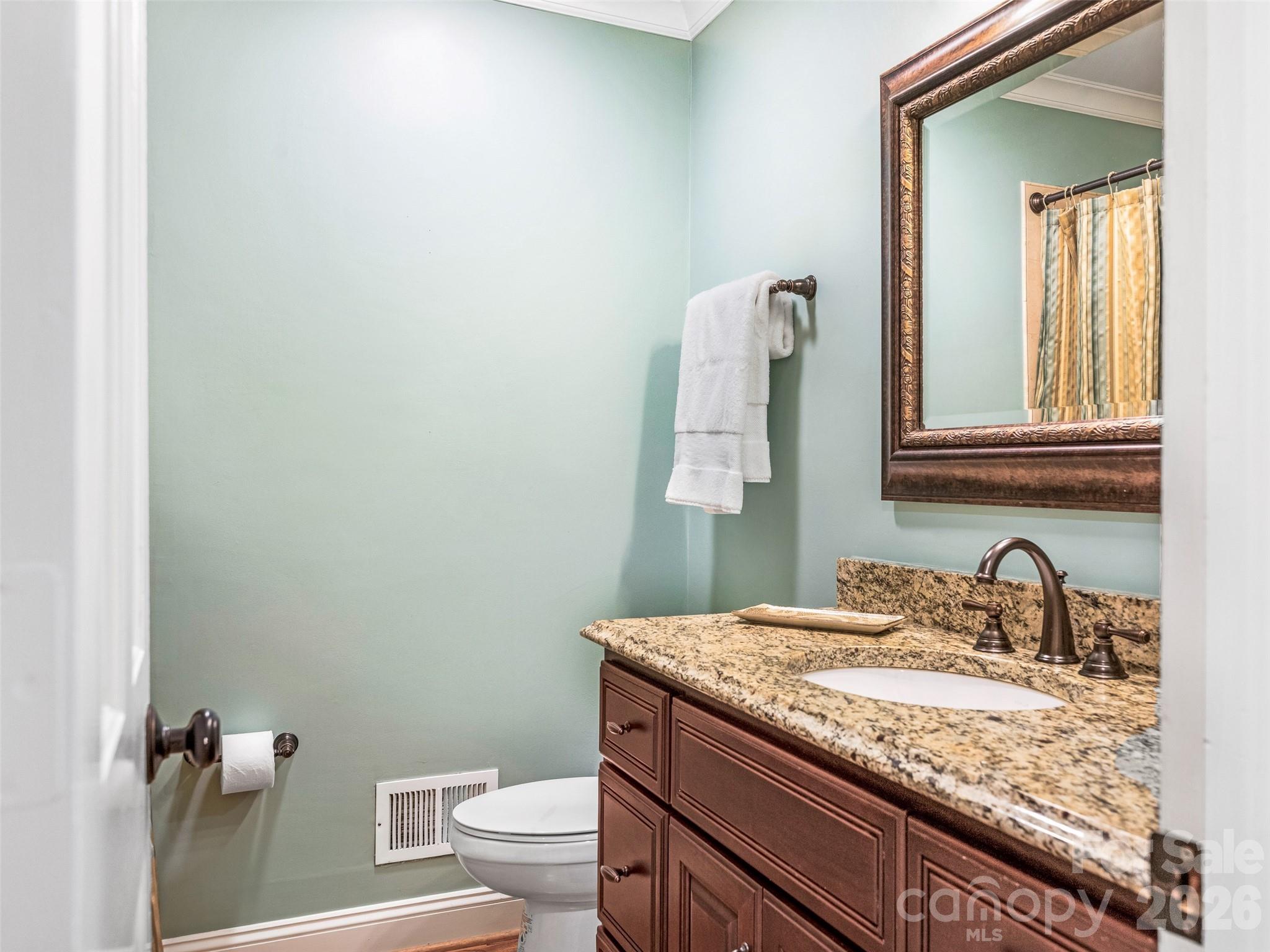 4313 Crossgate Road — Charlotte