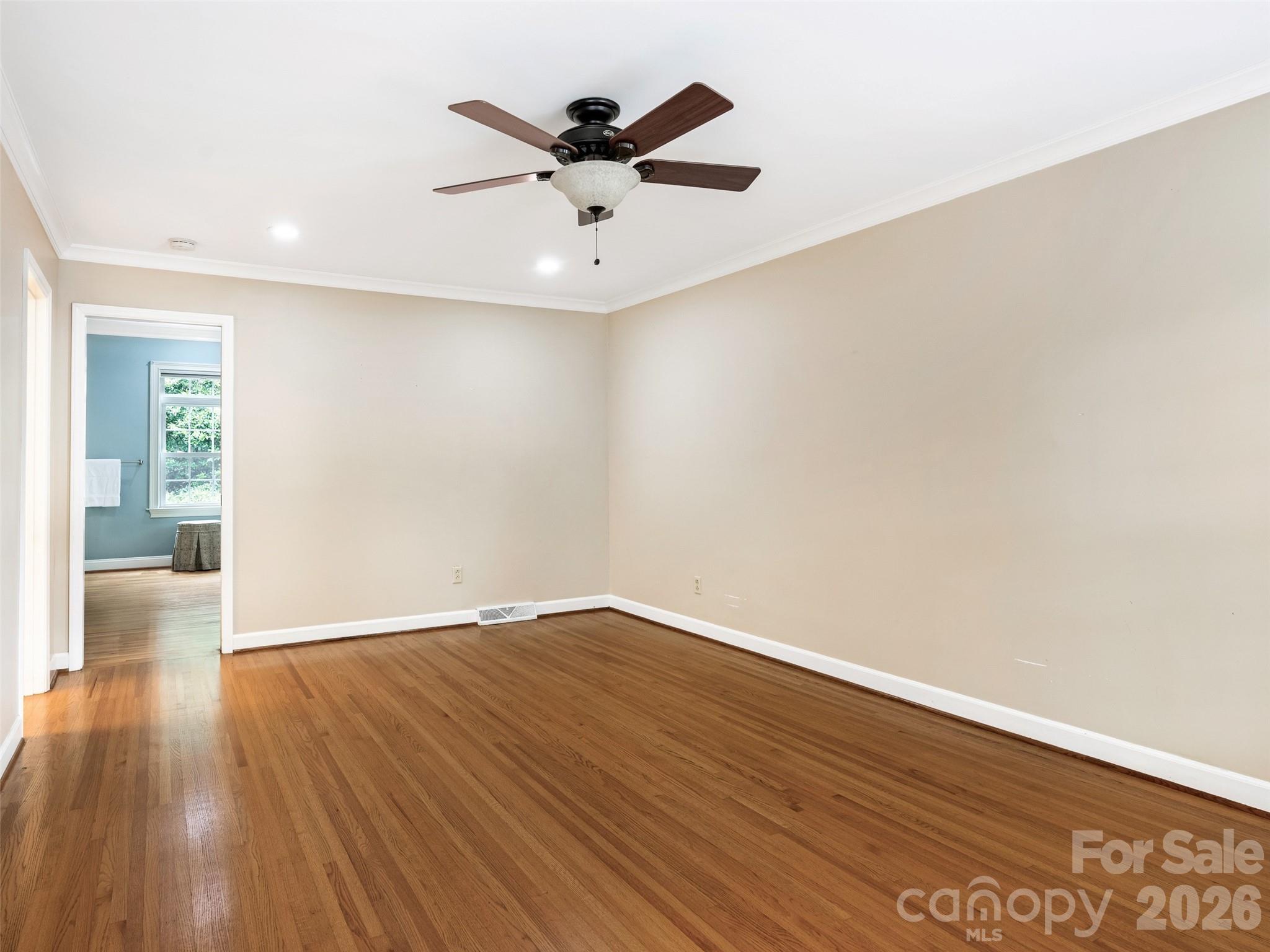 4313 Crossgate Road — Charlotte