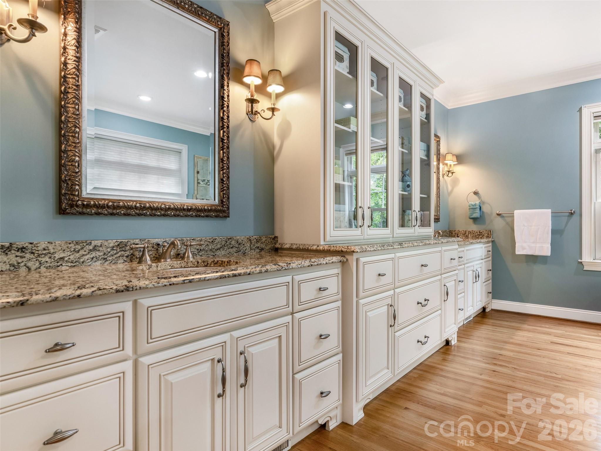 4313 Crossgate Road — Charlotte