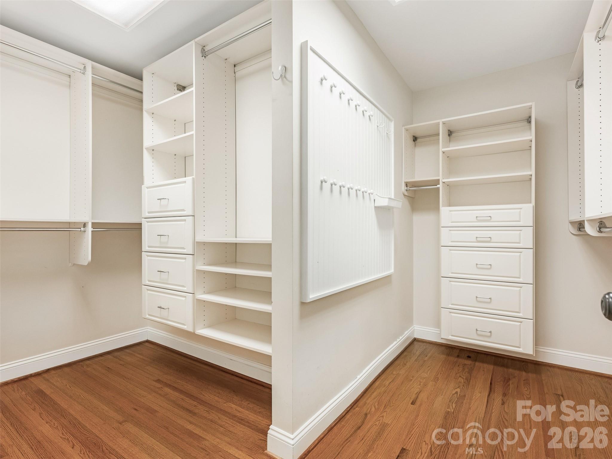 4313 Crossgate Road — Charlotte