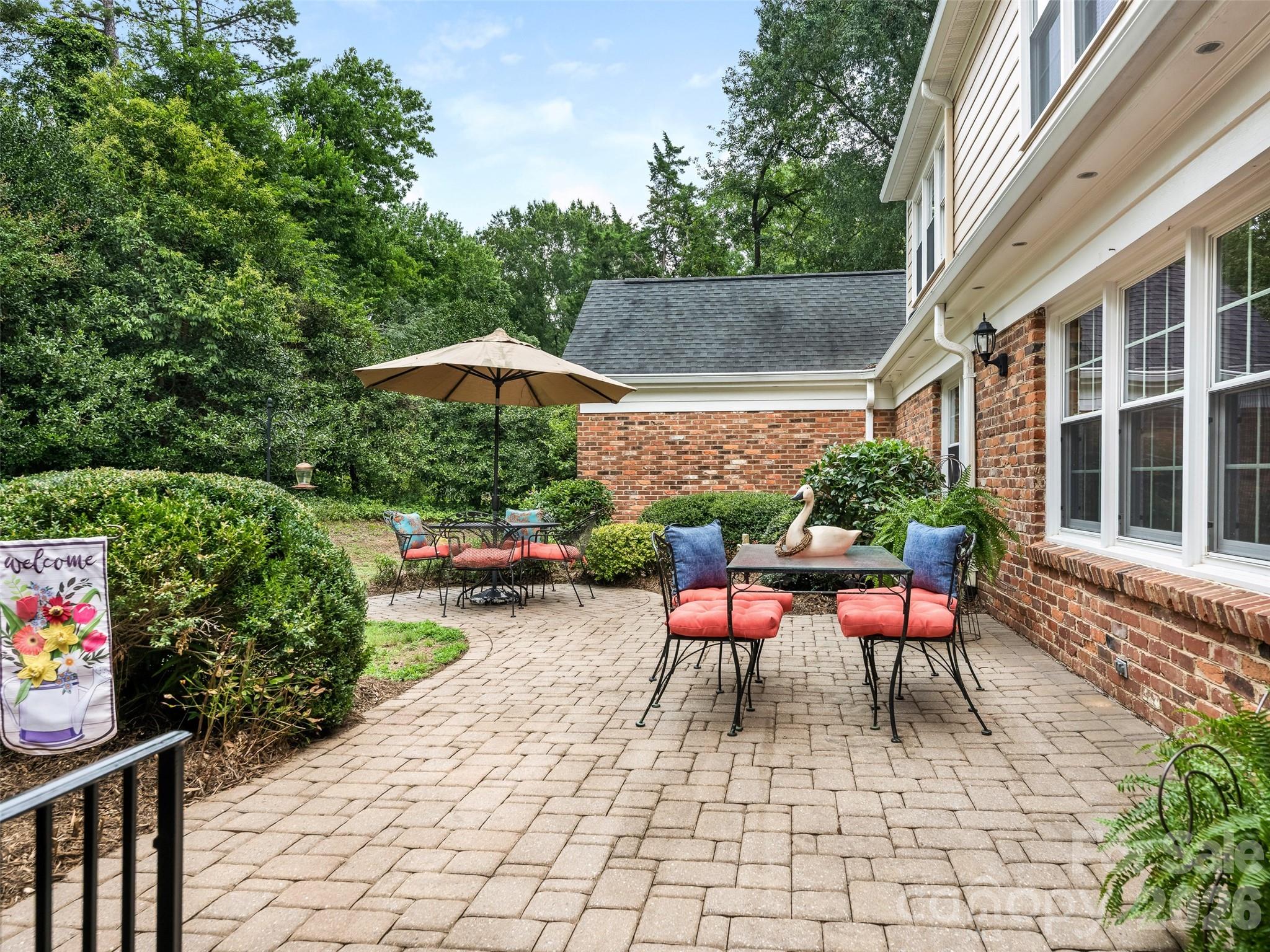 4313 Crossgate Road — Charlotte
