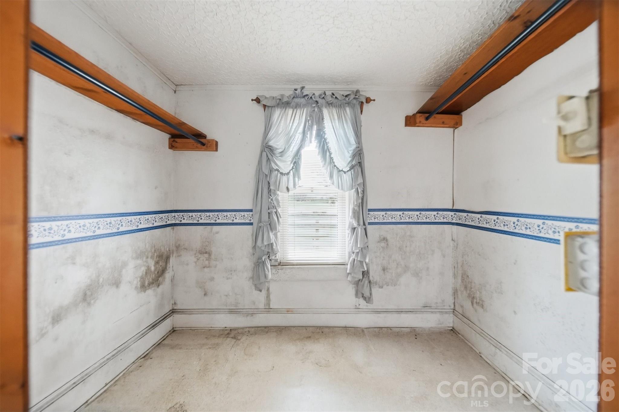 1289 Davis Road — Lincolnton