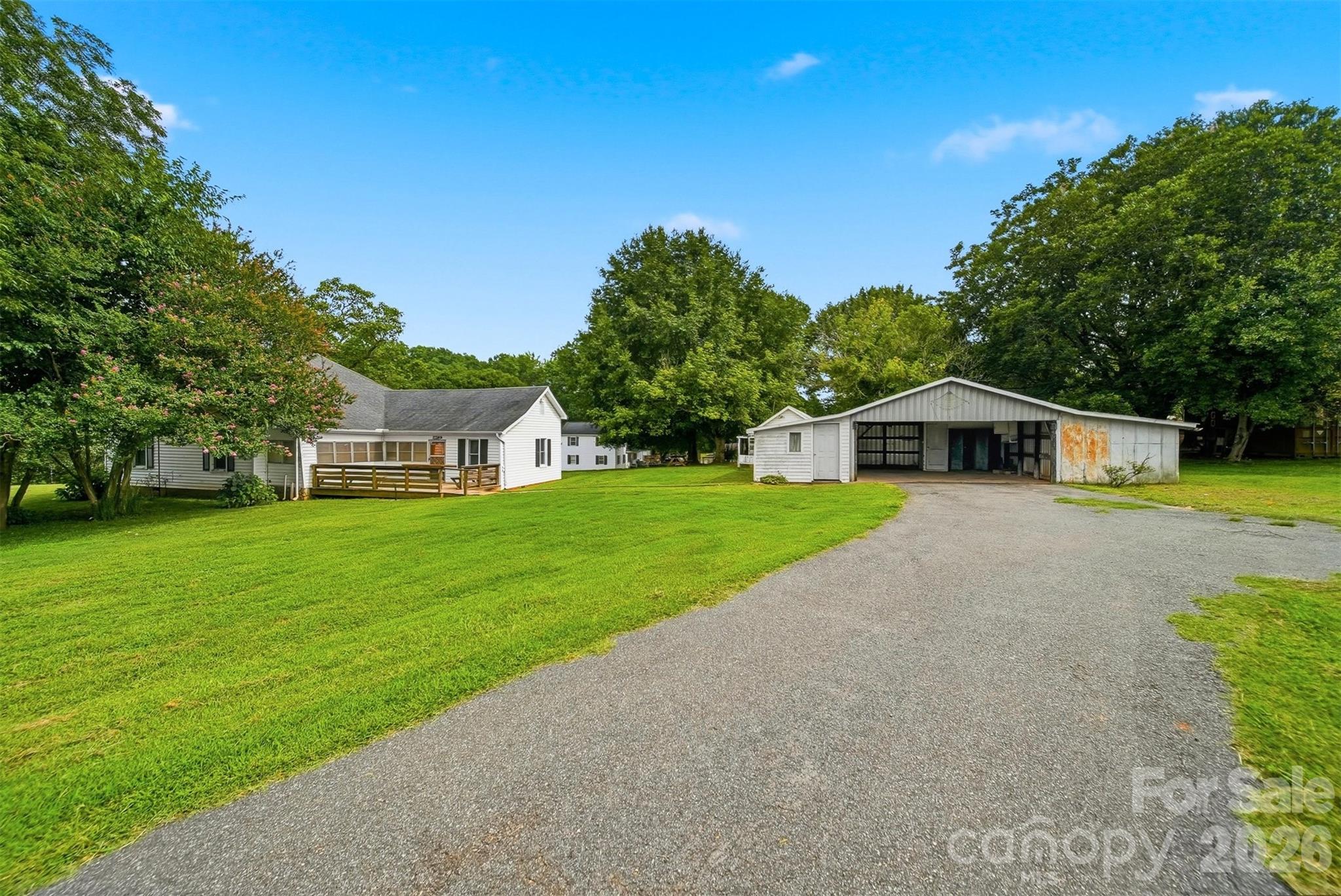 1289 Davis Road — Lincolnton