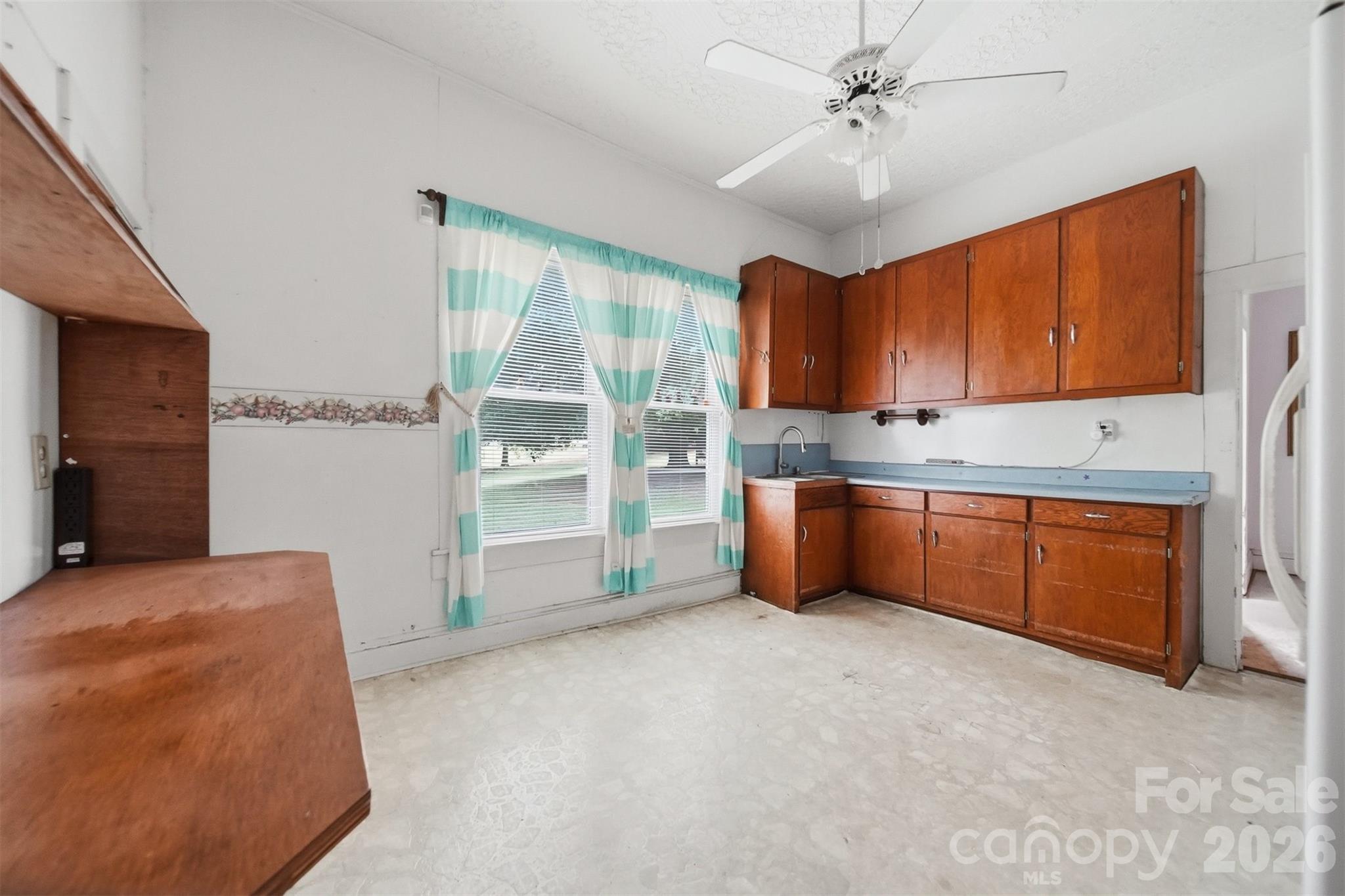 1289 Davis Road — Lincolnton