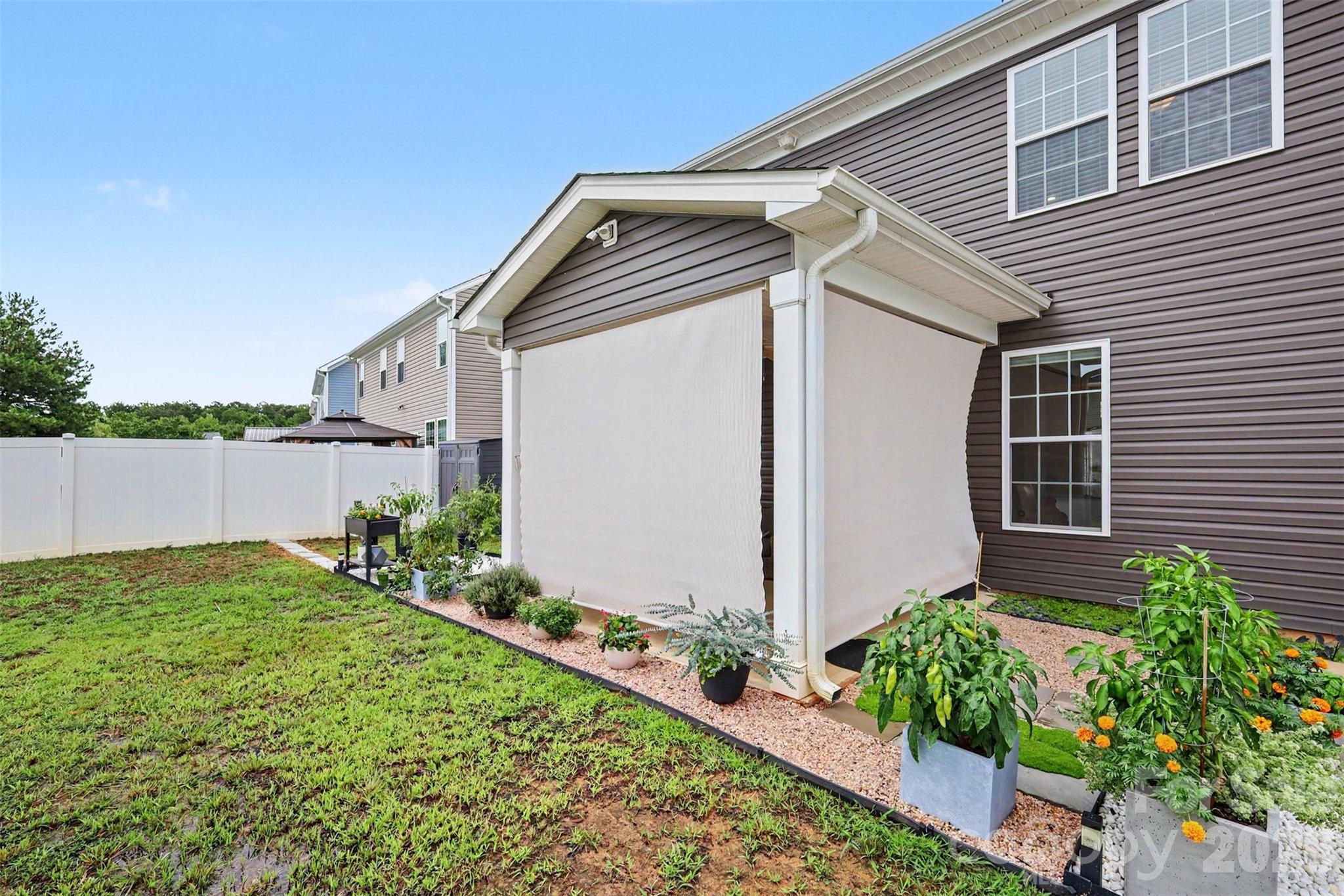 712 Robert Moses Drive — Gastonia