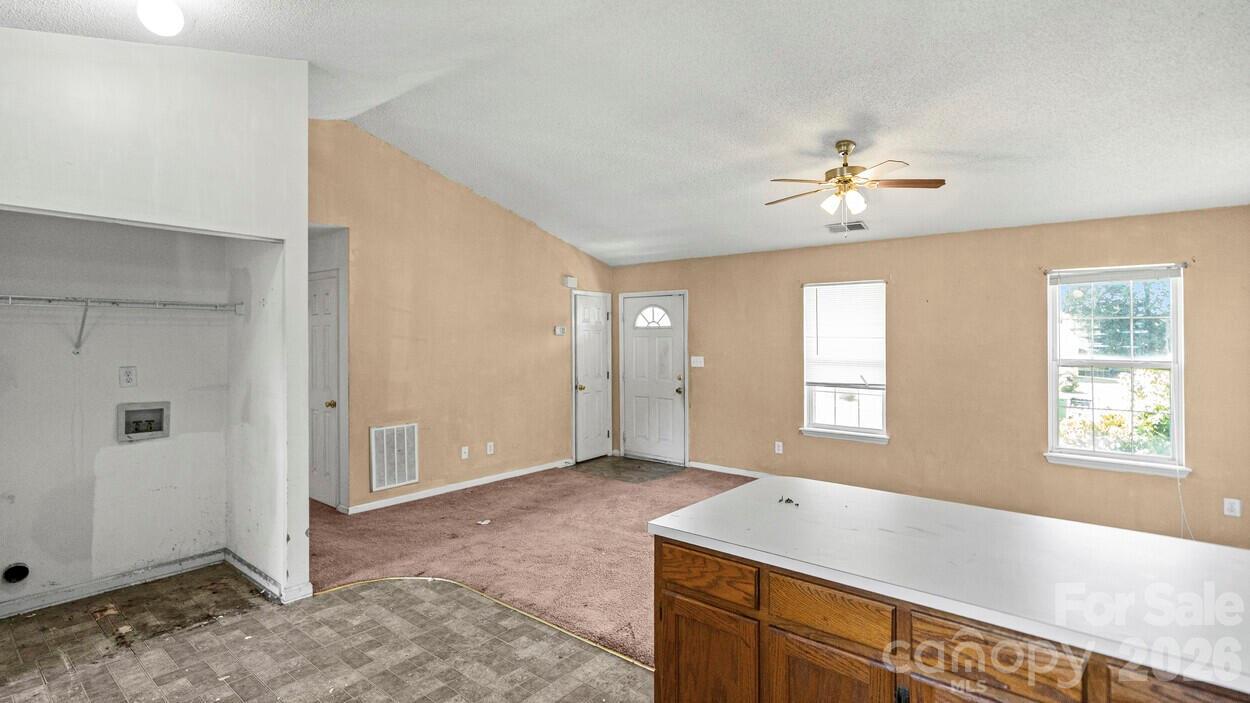 6224 Cottageville Lane — Charlotte