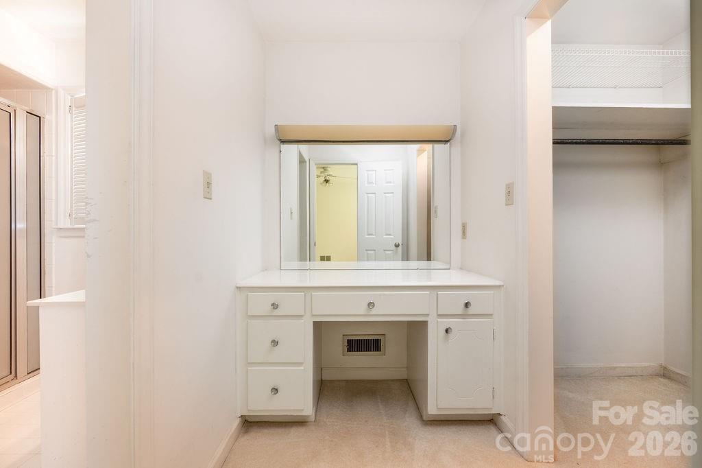 5022 Cheviot Road — Charlotte