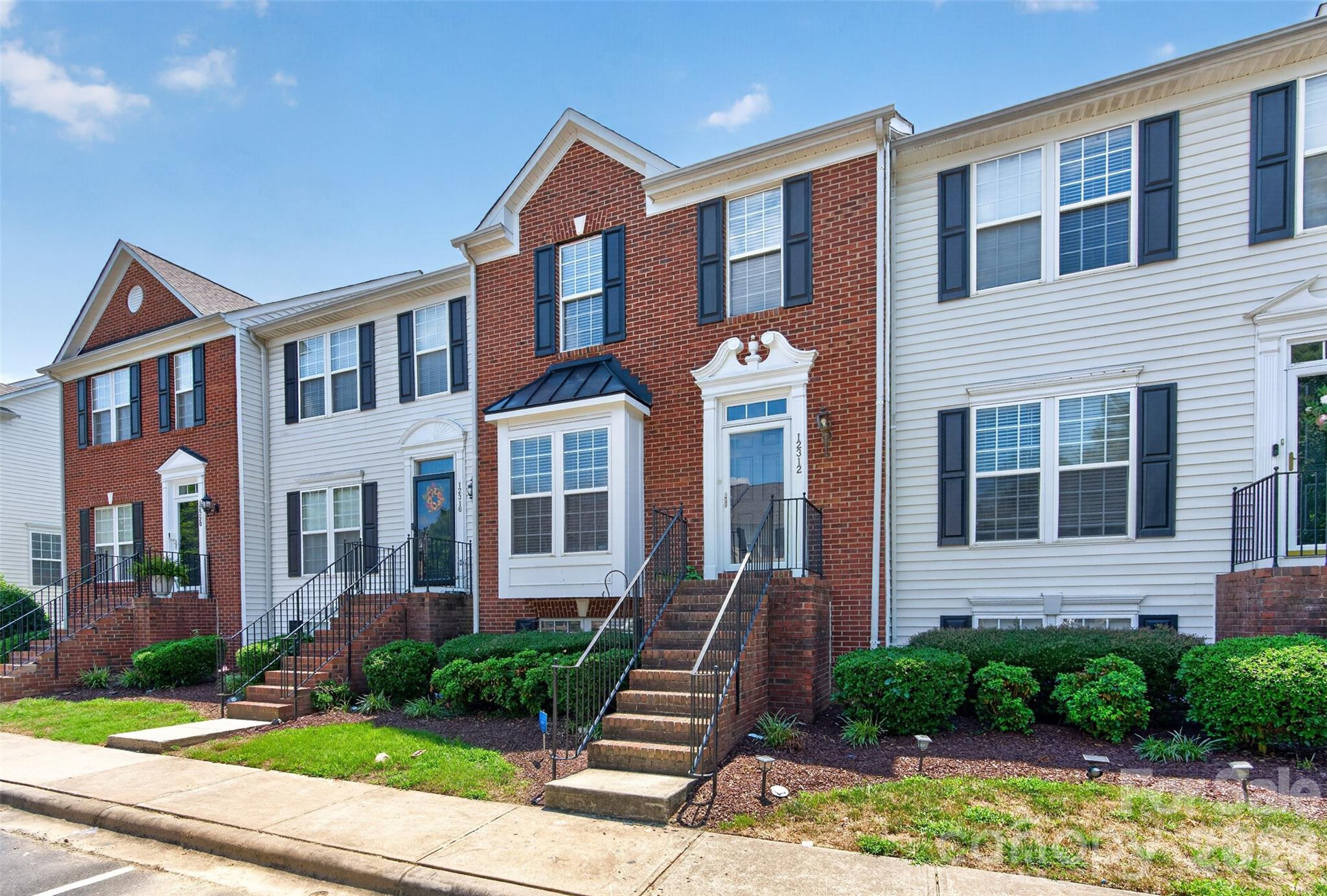 12312 Verdant Court — Charlotte