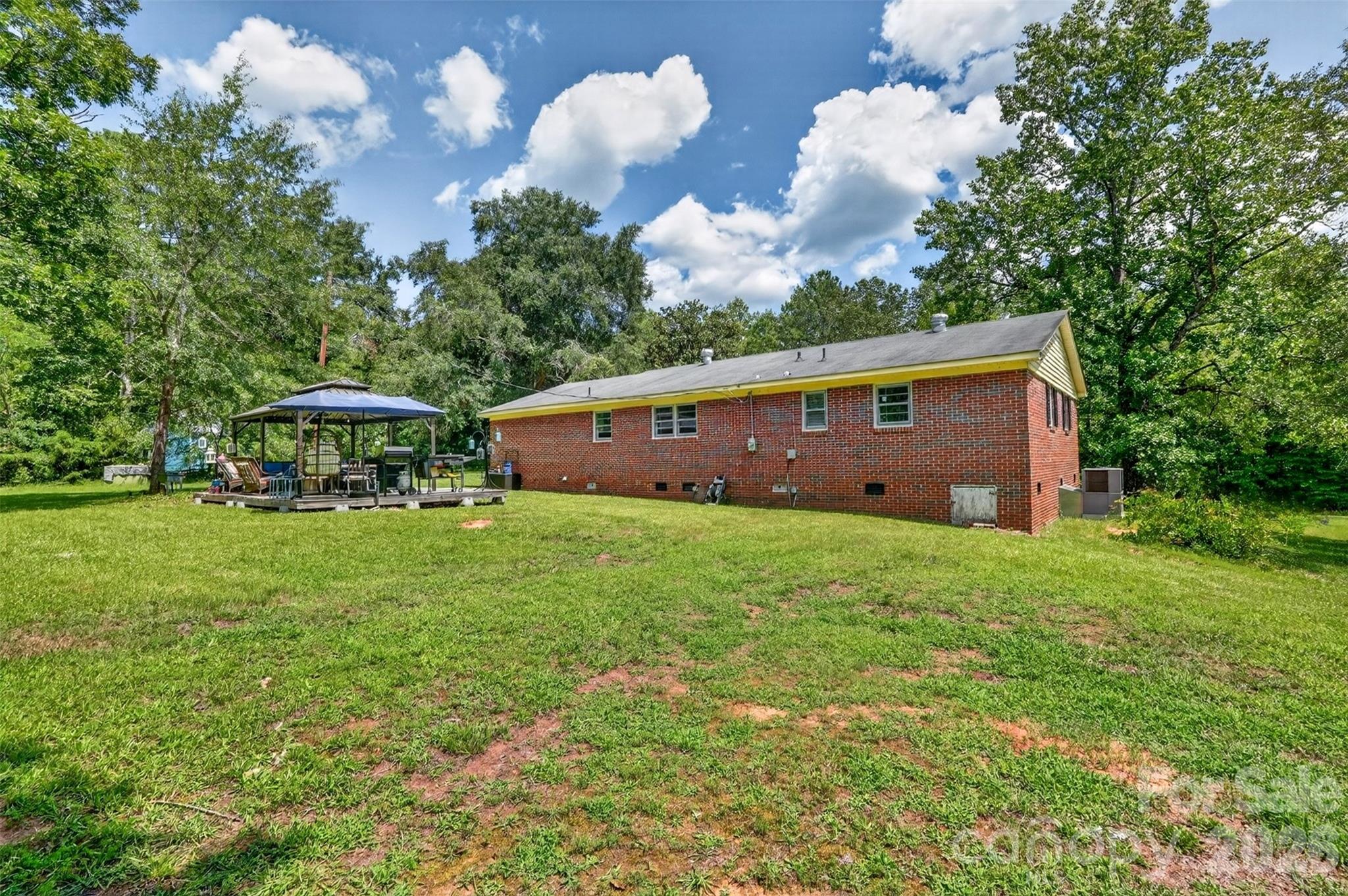 3116 Pilgrim Road — Chester