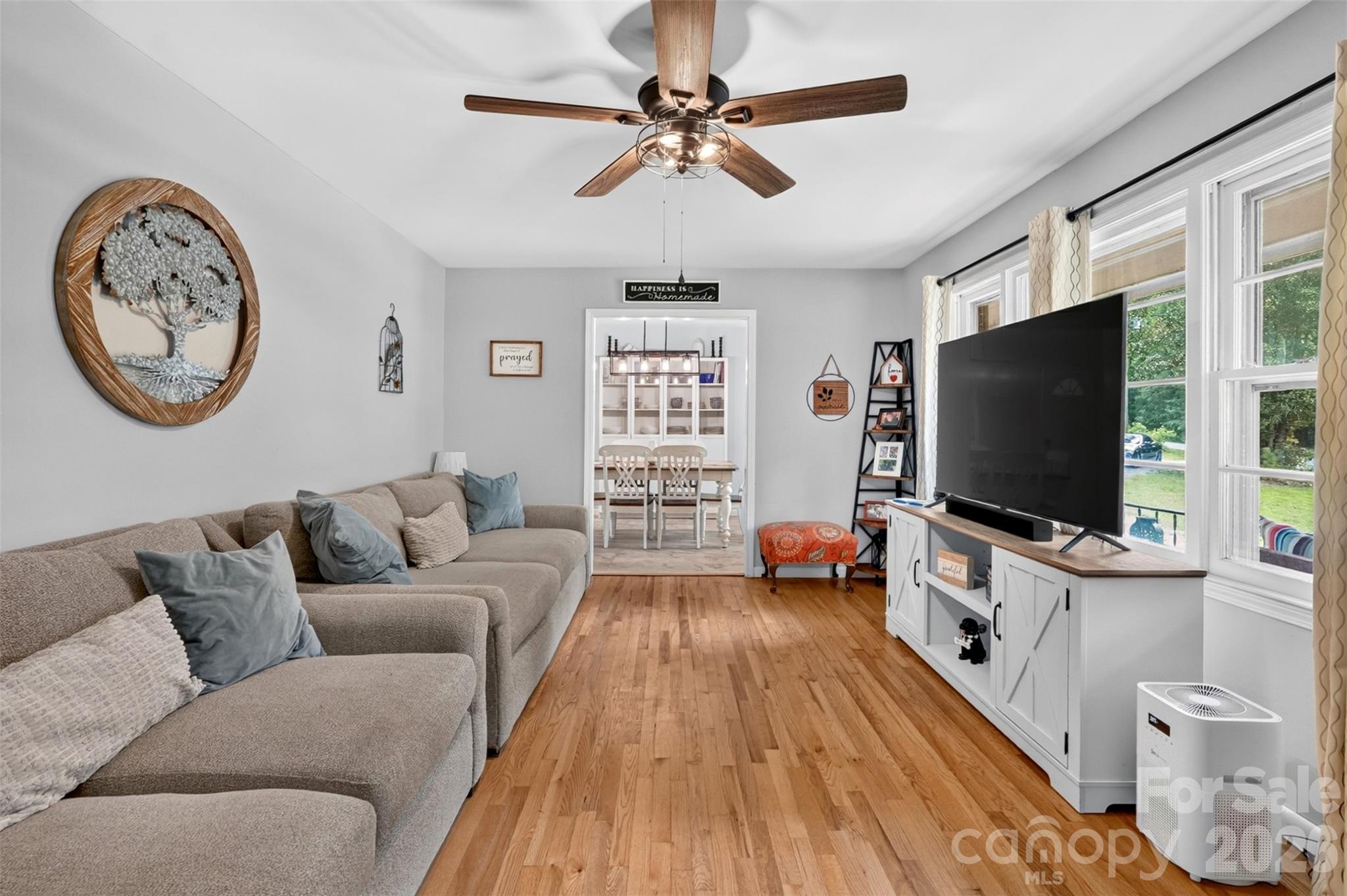 3116 Pilgrim Road — Chester