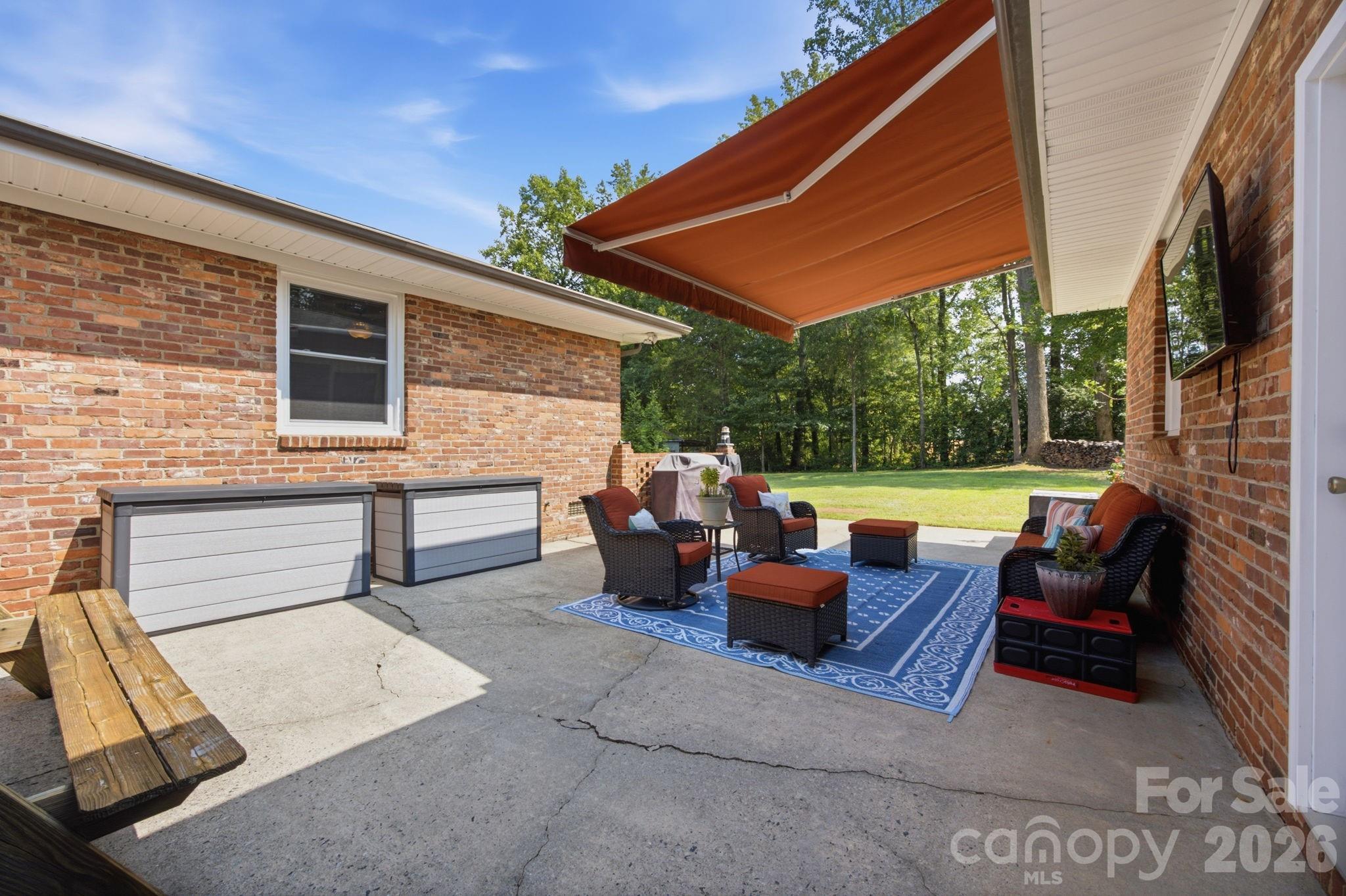 1285 Patterson Street — China Grove