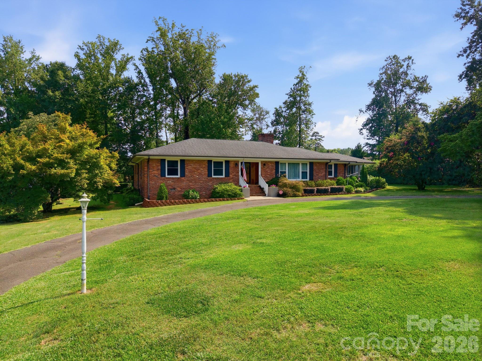 1285 Patterson Street — China Grove